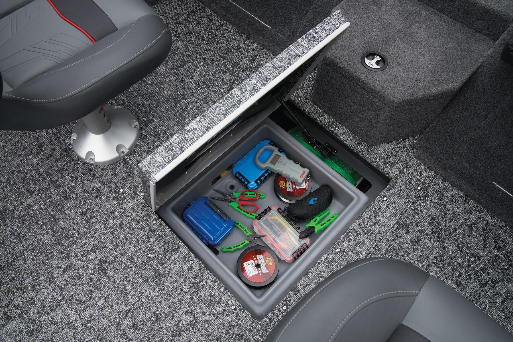 2026 Tracker Targa V-18 Combo Gallery