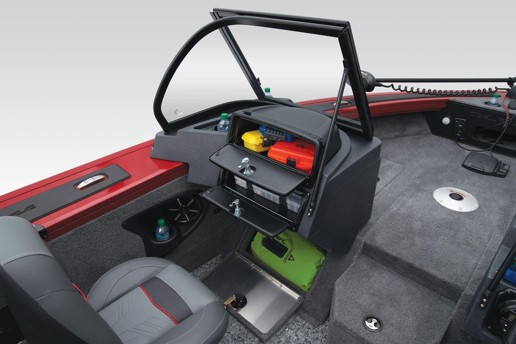 2026 Tracker Targa V-18 Combo Gallery