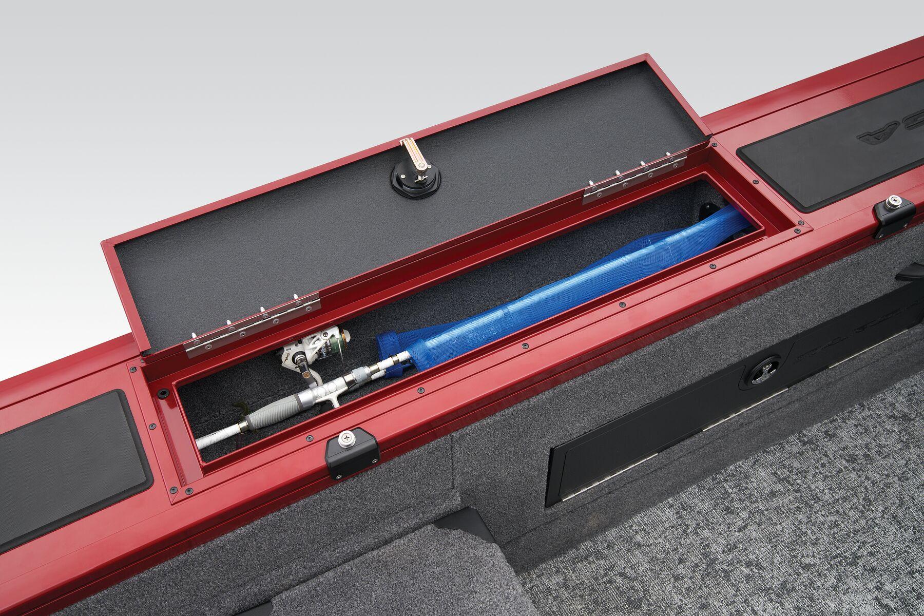 2026 Tracker Targa V-18 Combo Gallery