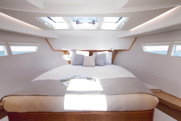 Sealine C335