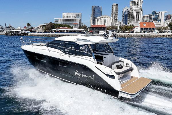 Photo of 2023 Bavaria 40'