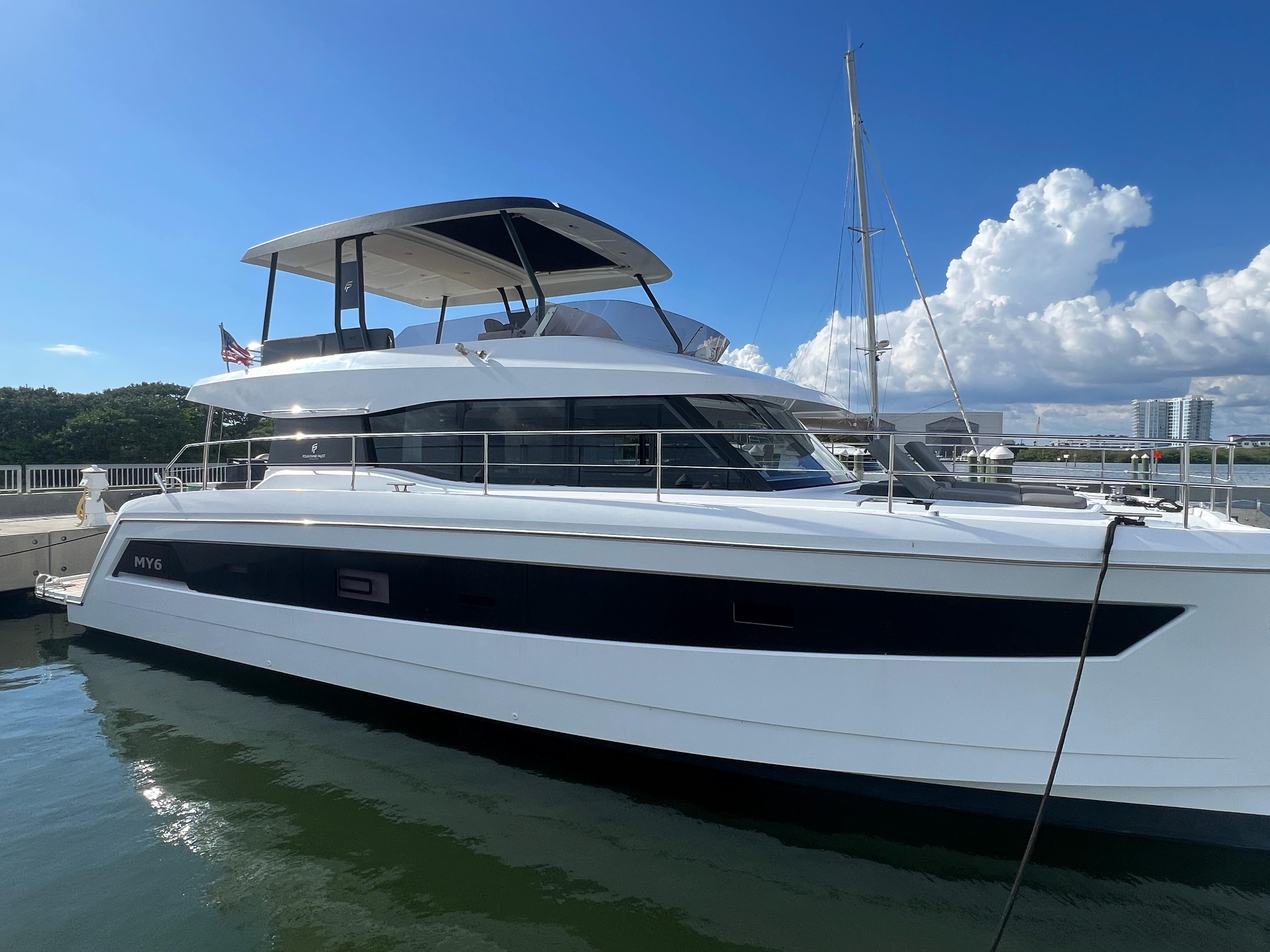 2022 Fountaine Pajot