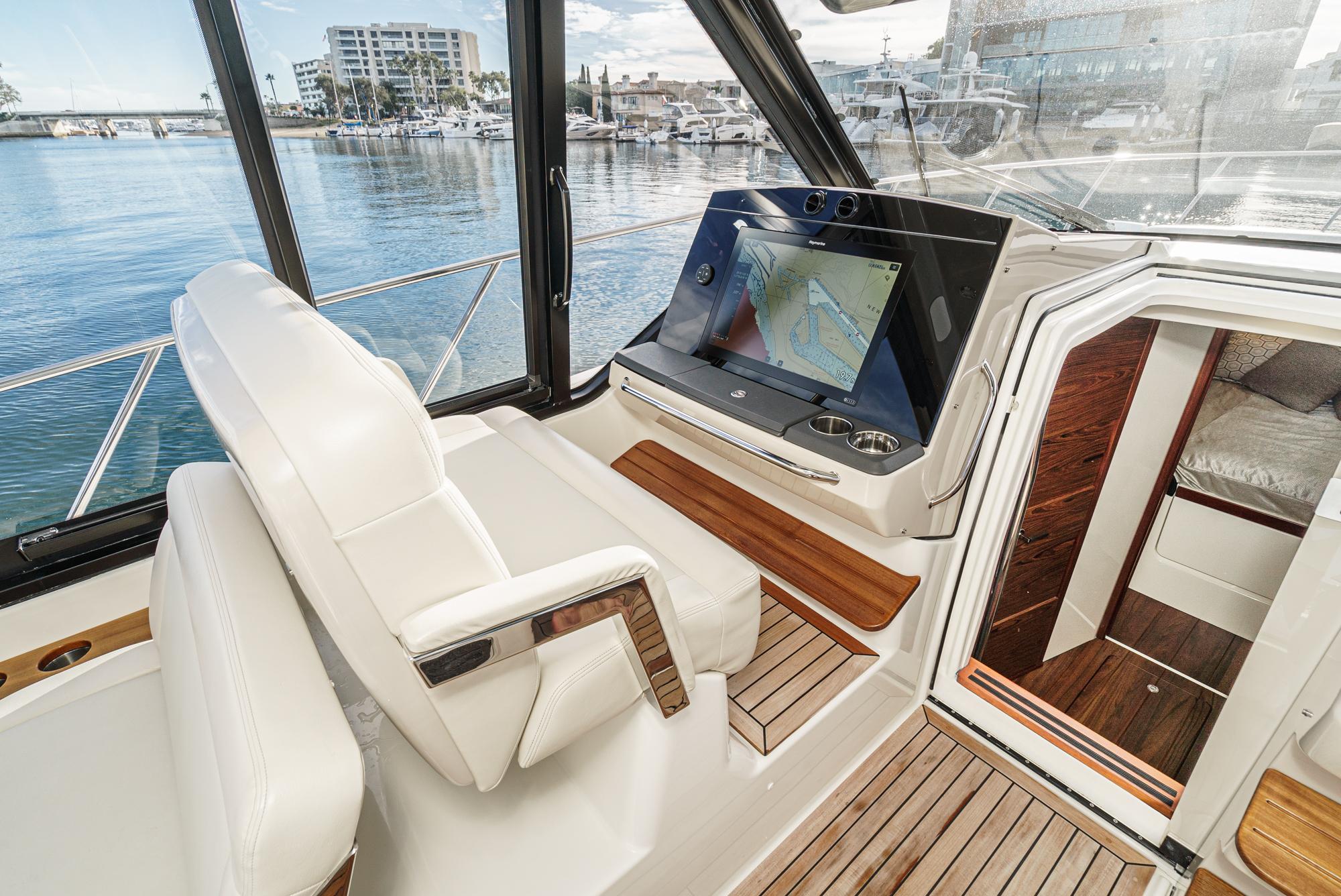 2021 Boston Whaler 405 Conquest #TBMB0010LLC inventory image at Sun Country Marine Group, Newport Beach 2021 Boston Whaler 405 Conquest #TBMB0010LLC inventory image at Sun Country Marine Group, Newport Beach