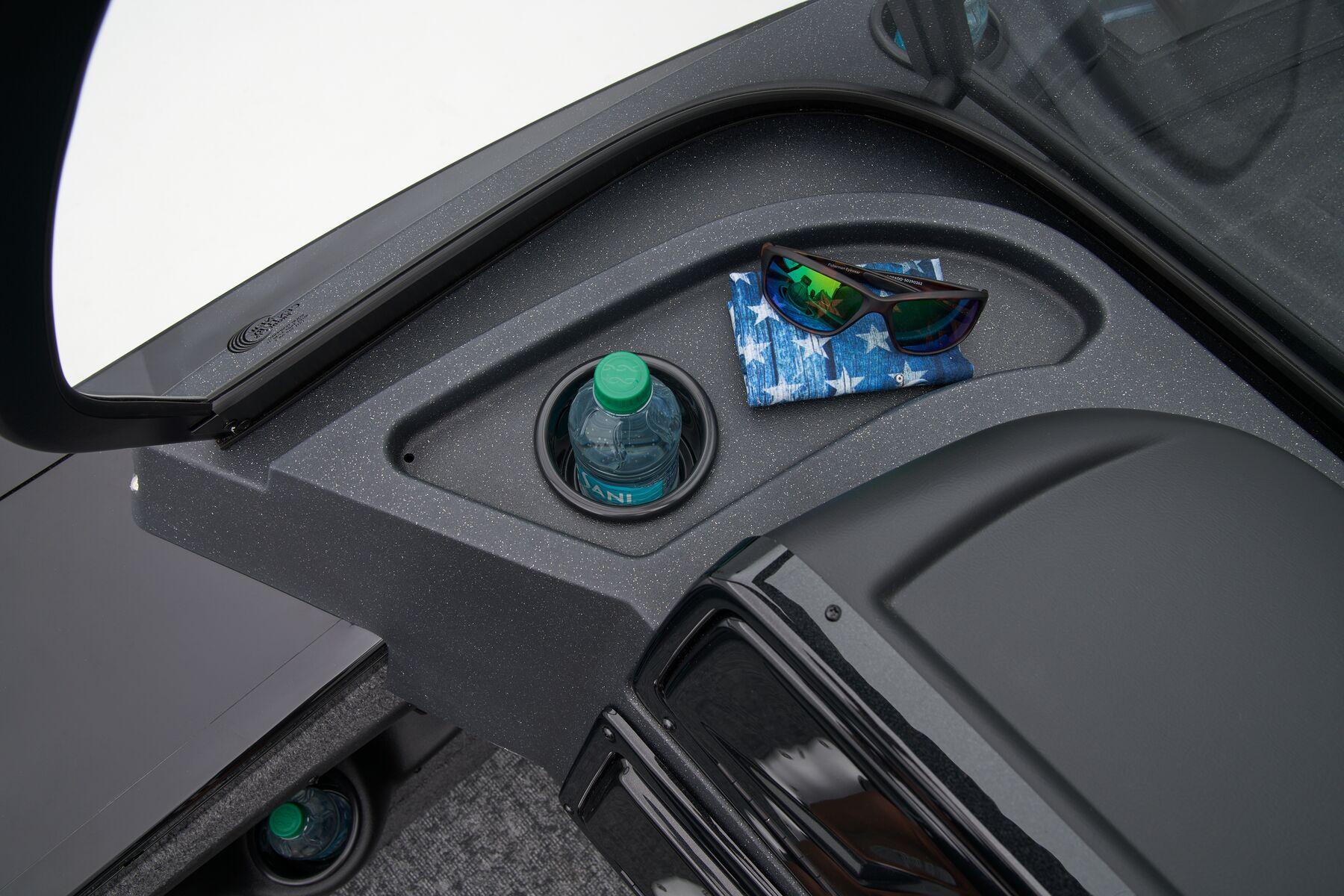 2026 Tracker Targa V-19 WT Gallery