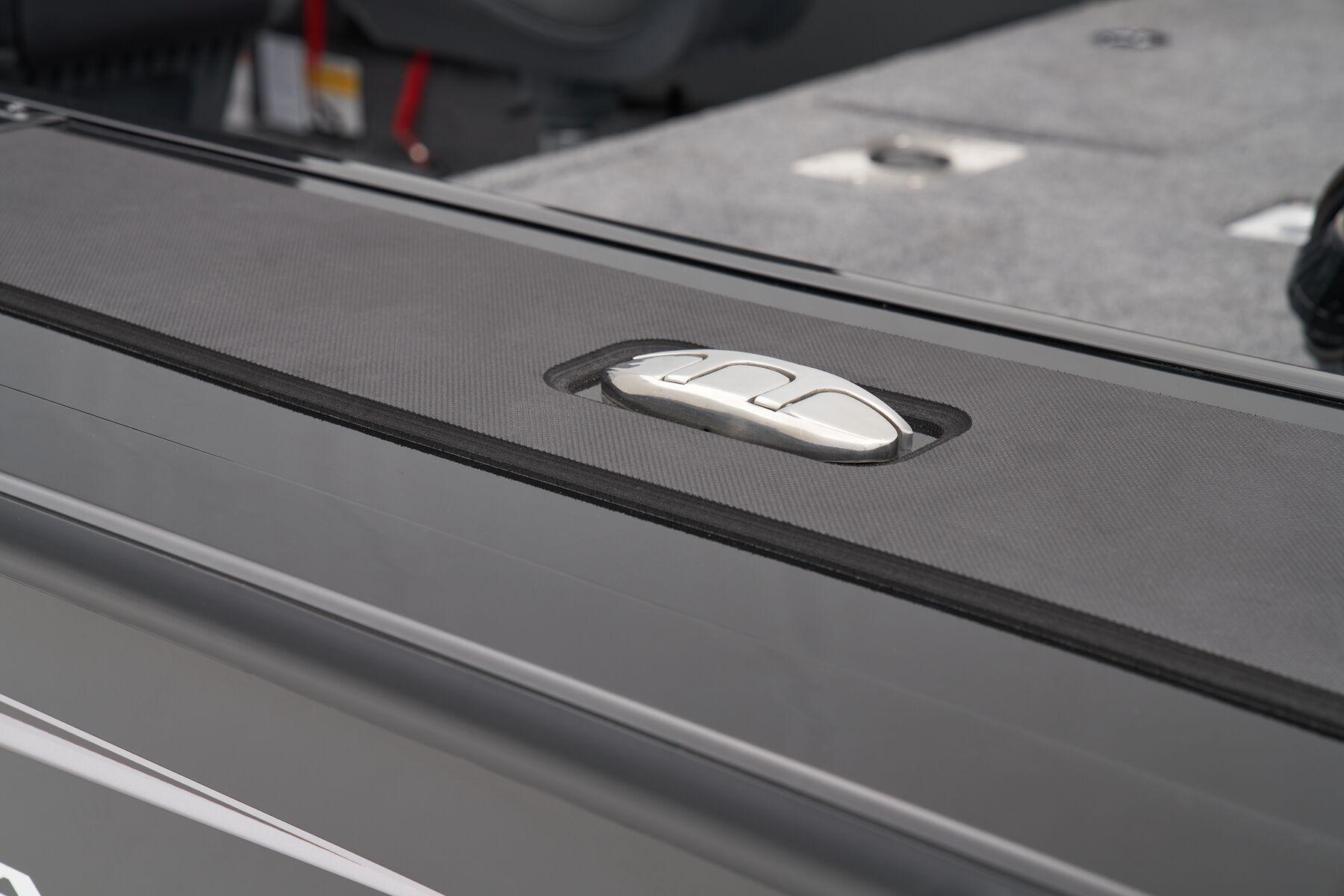 2026 Tracker Targa V-19 WT Gallery