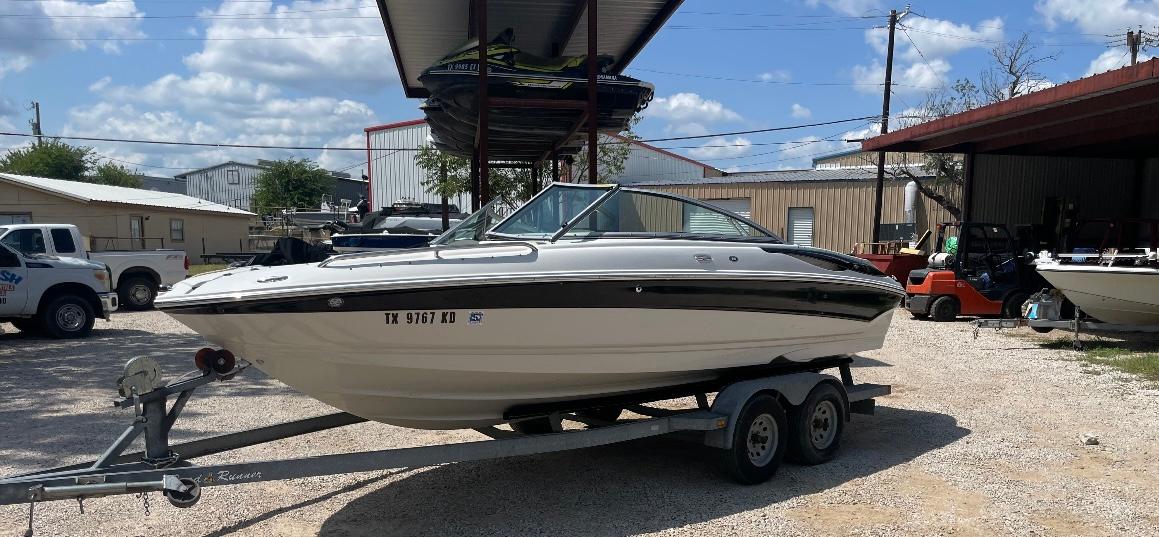 2005 Crownline Runabout