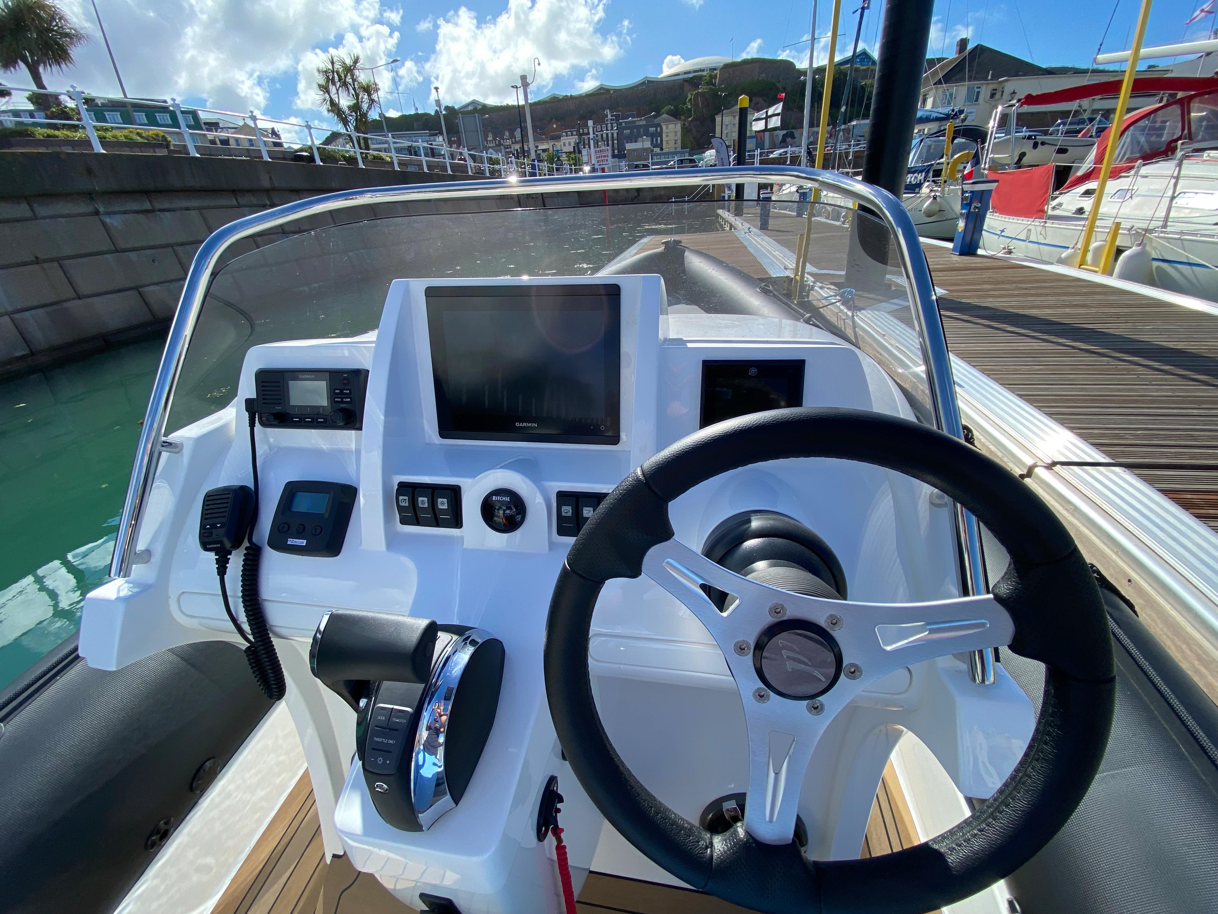 Cobra Ribs Nautique 8.7