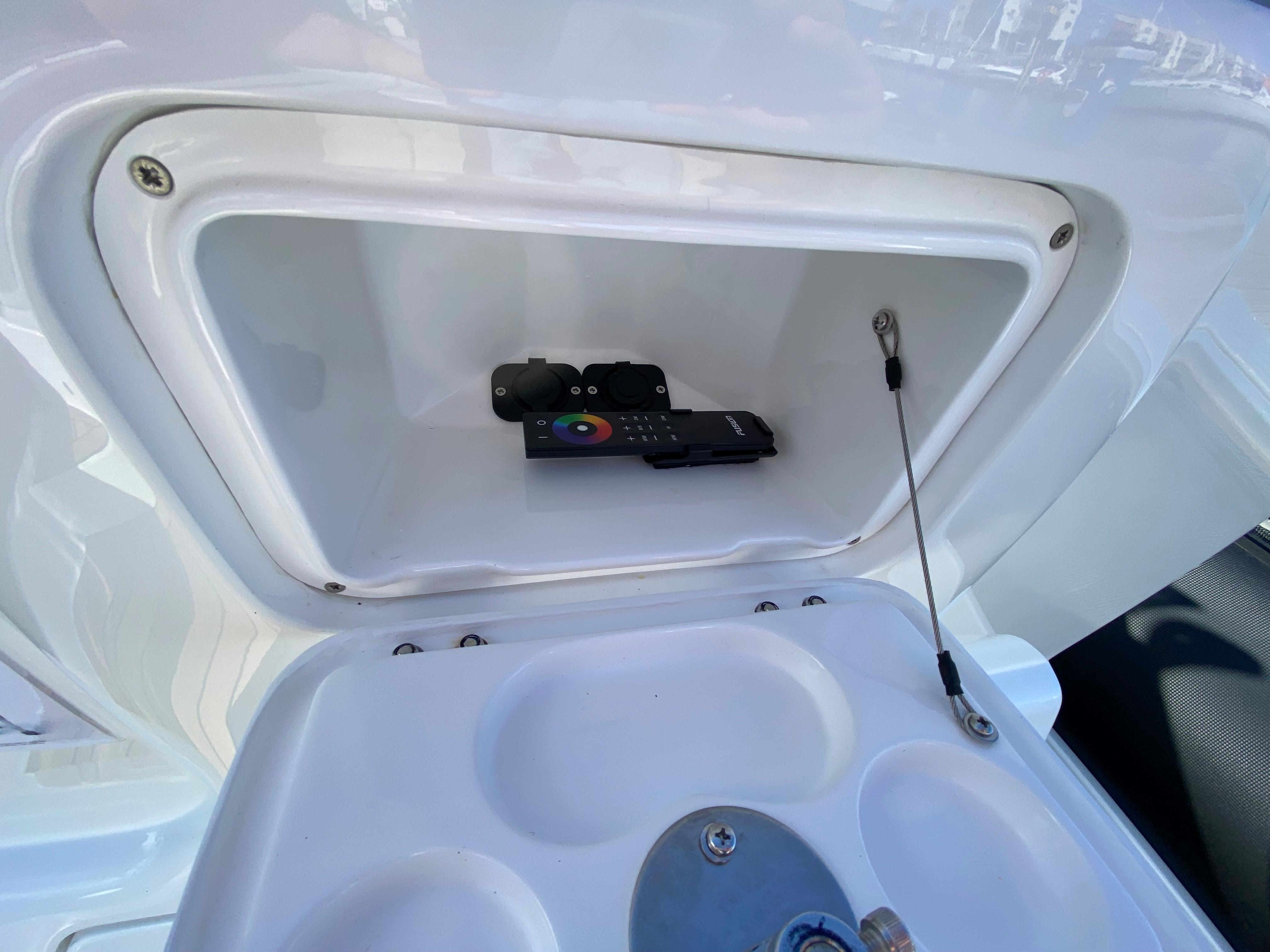 Cobra Ribs Nautique 8.7