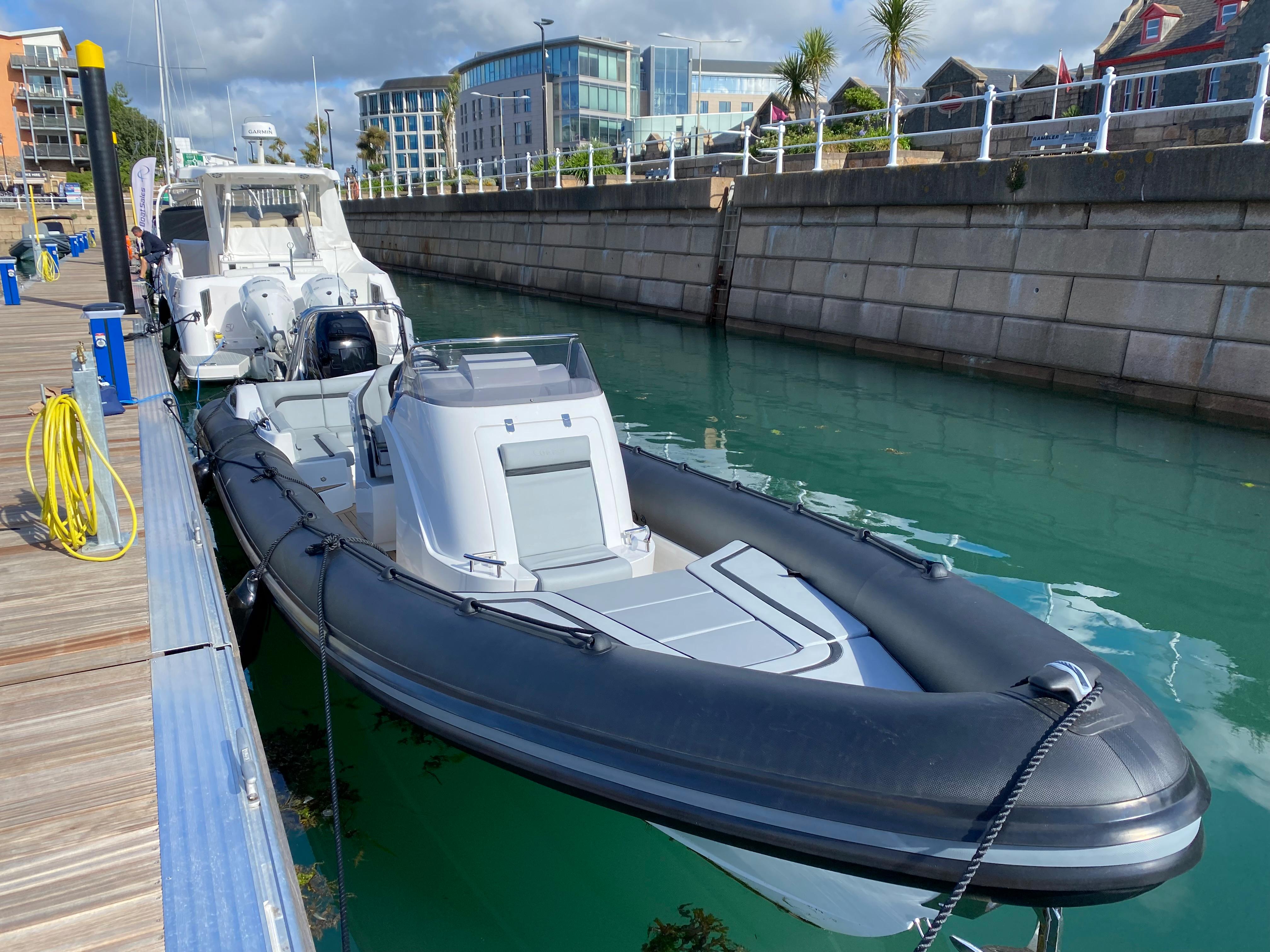 Cobra Ribs Nautique 8.7