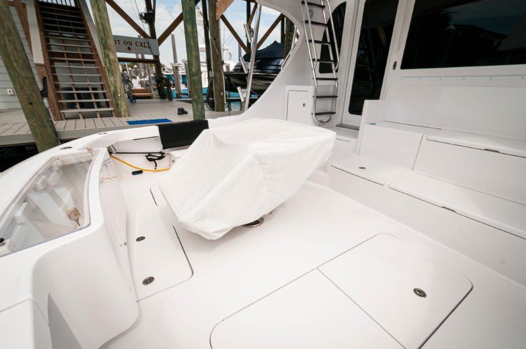 2016 Hatteras GT60  KNOT ON CALL  Cockpit 3
