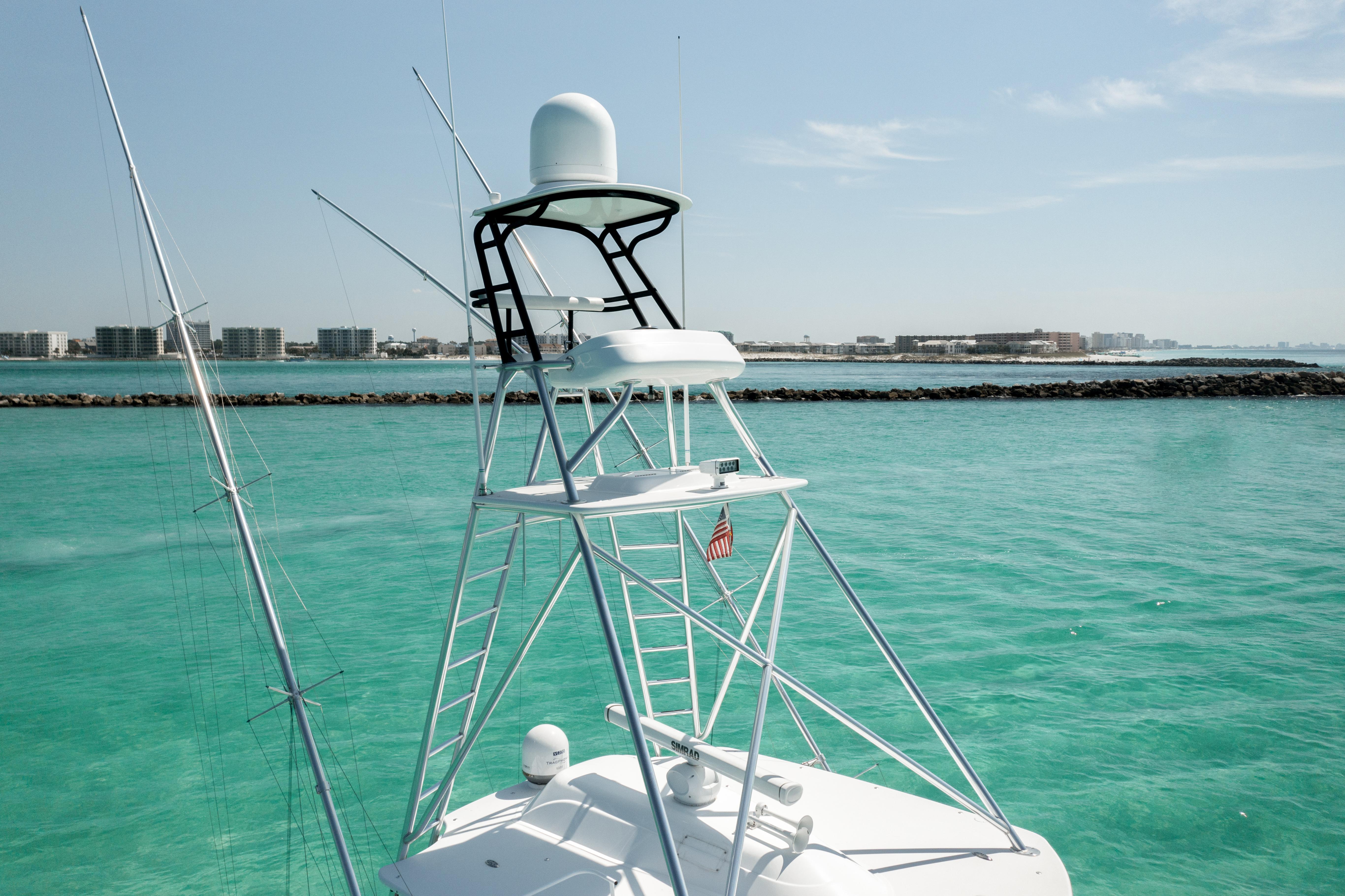 2016 Hatteras GT60  KNOT ON CALL  Tower