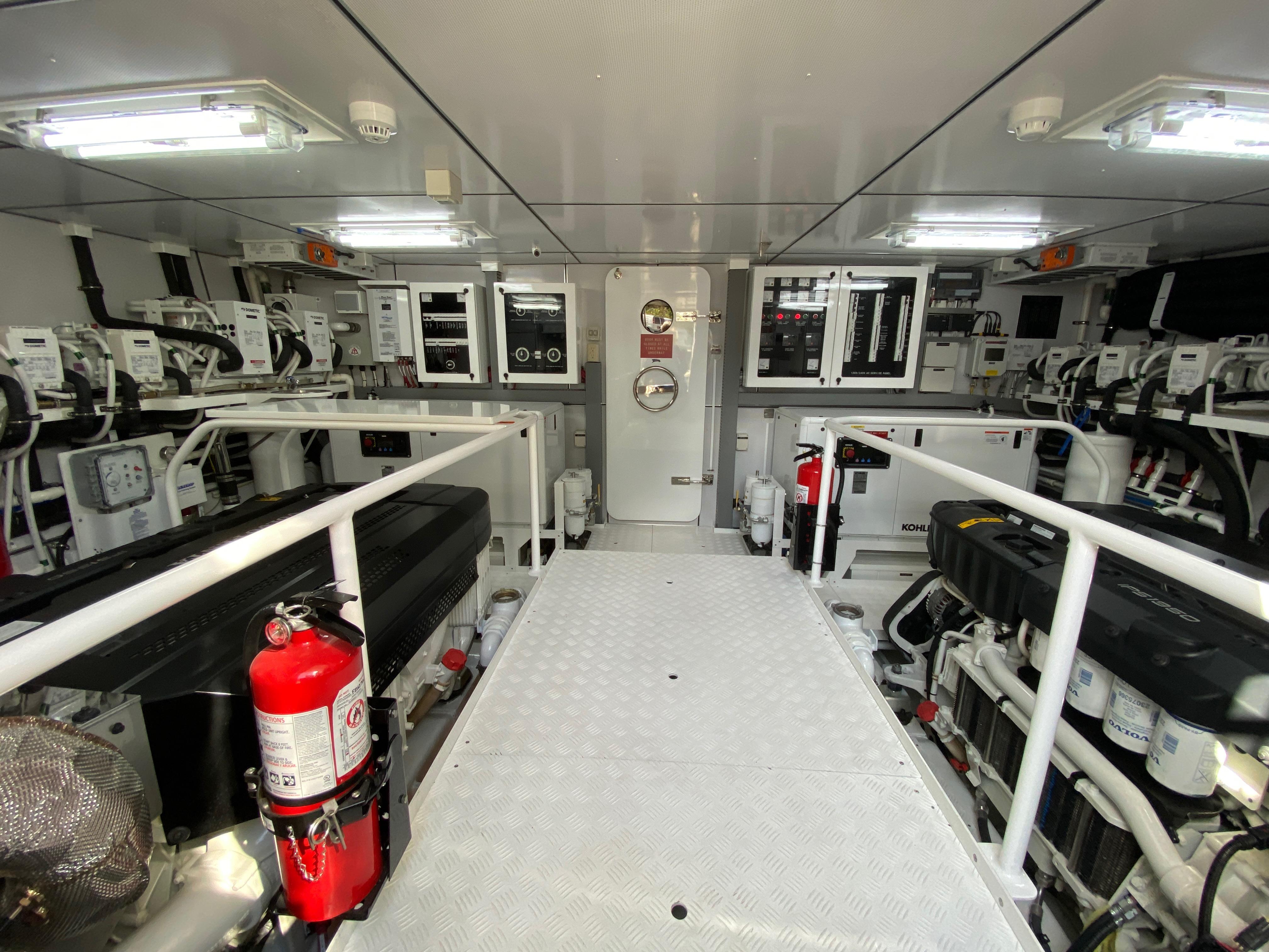 CLB72 spacious engine room