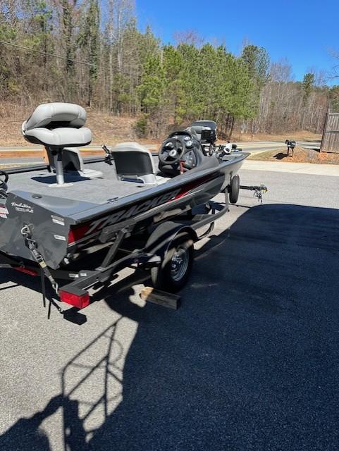 2018 Tracker Pro Team 175 TF w/ 75ELPT FourStroke and Trailer