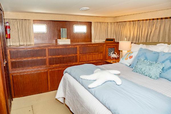 63' Hatteras, Listing Number 100917006, - Photo No. 62