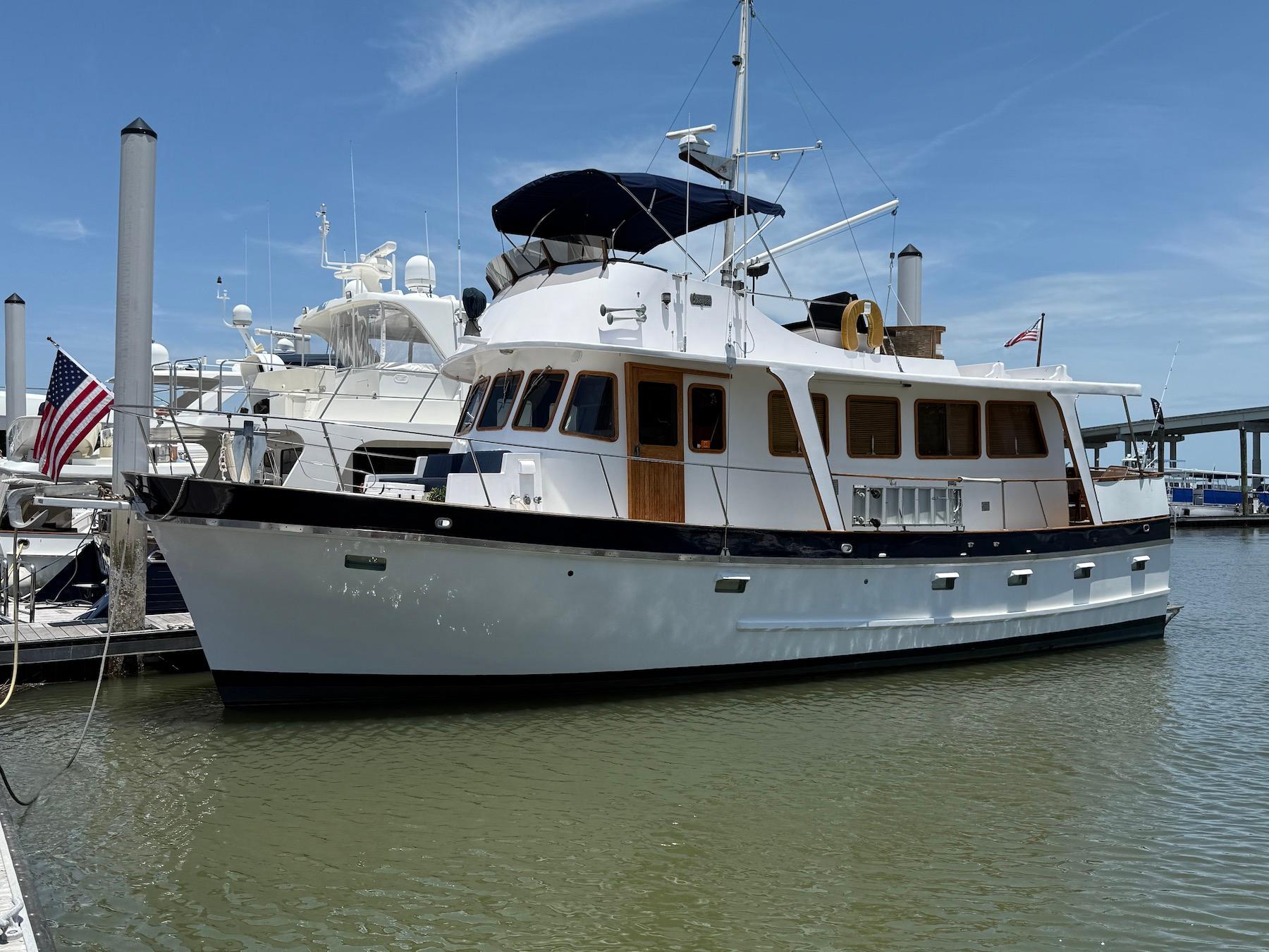 SC 10050 KM Knot 10 Yacht Sales