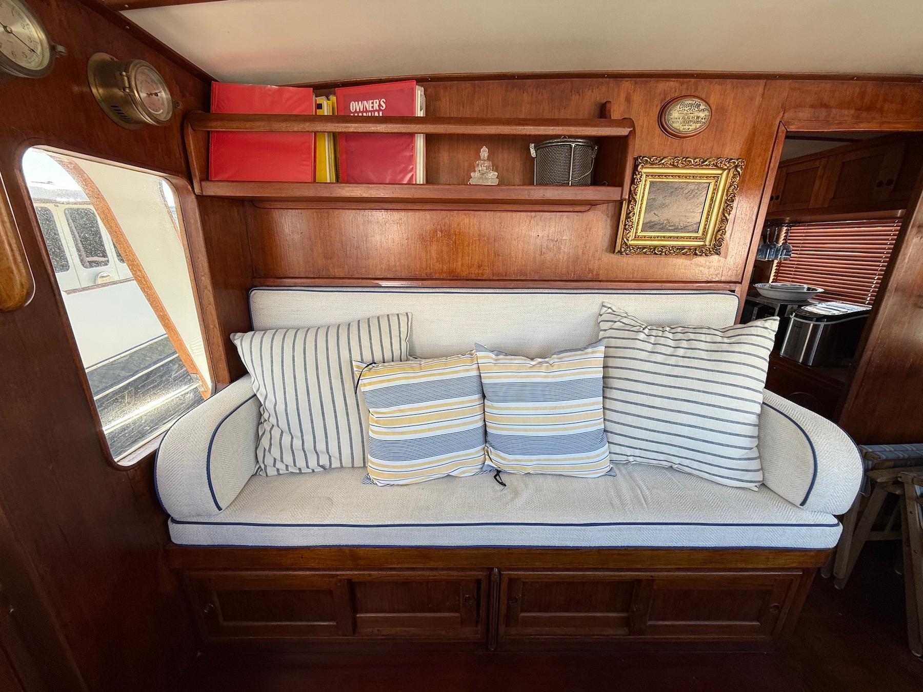 SC 10050 KM Knot 10 Yacht Sales