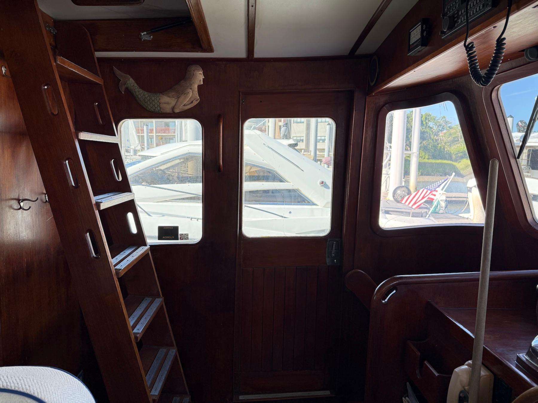 SC 10050 KM Knot 10 Yacht Sales