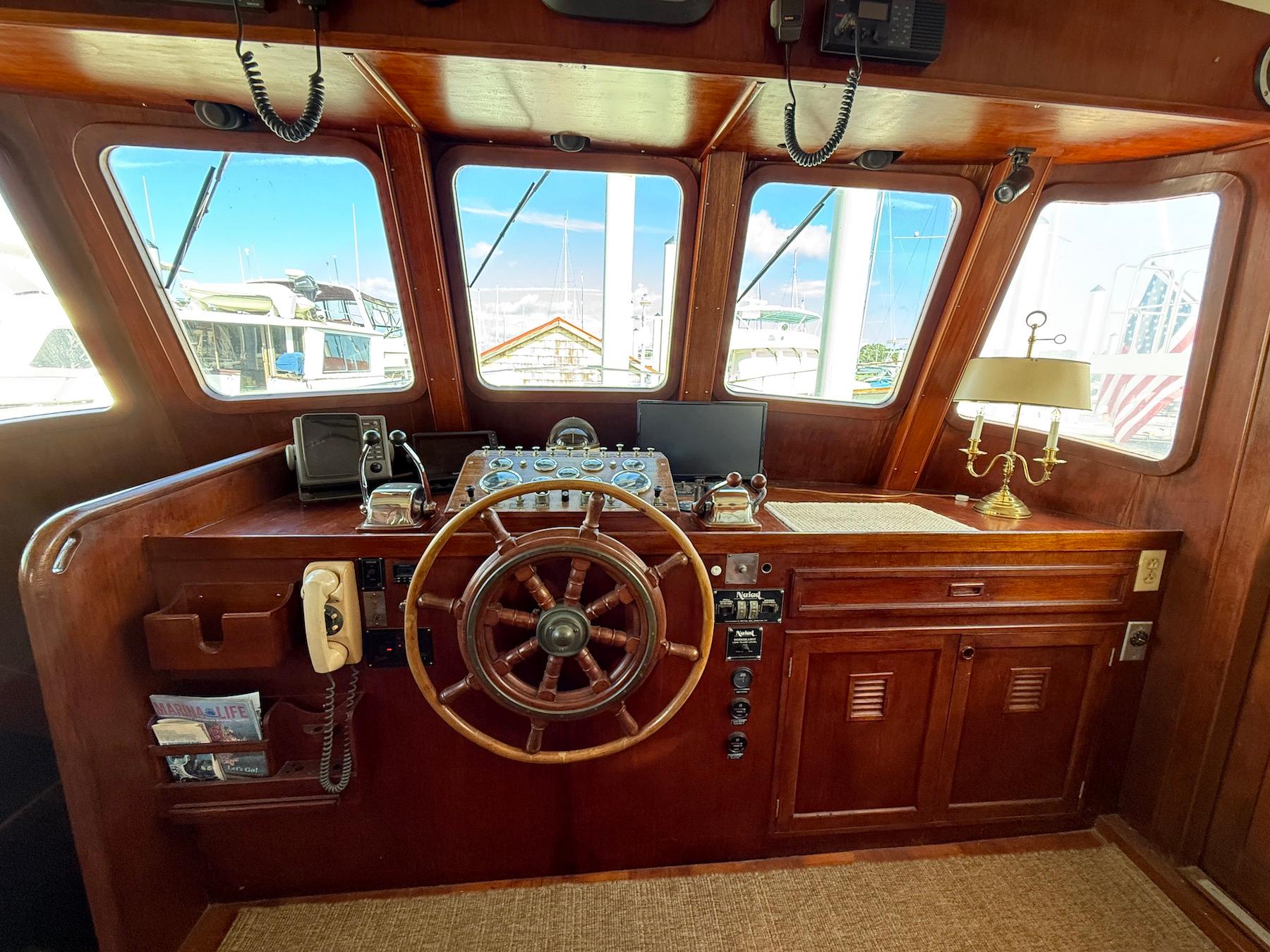 SC 10050 KM Knot 10 Yacht Sales