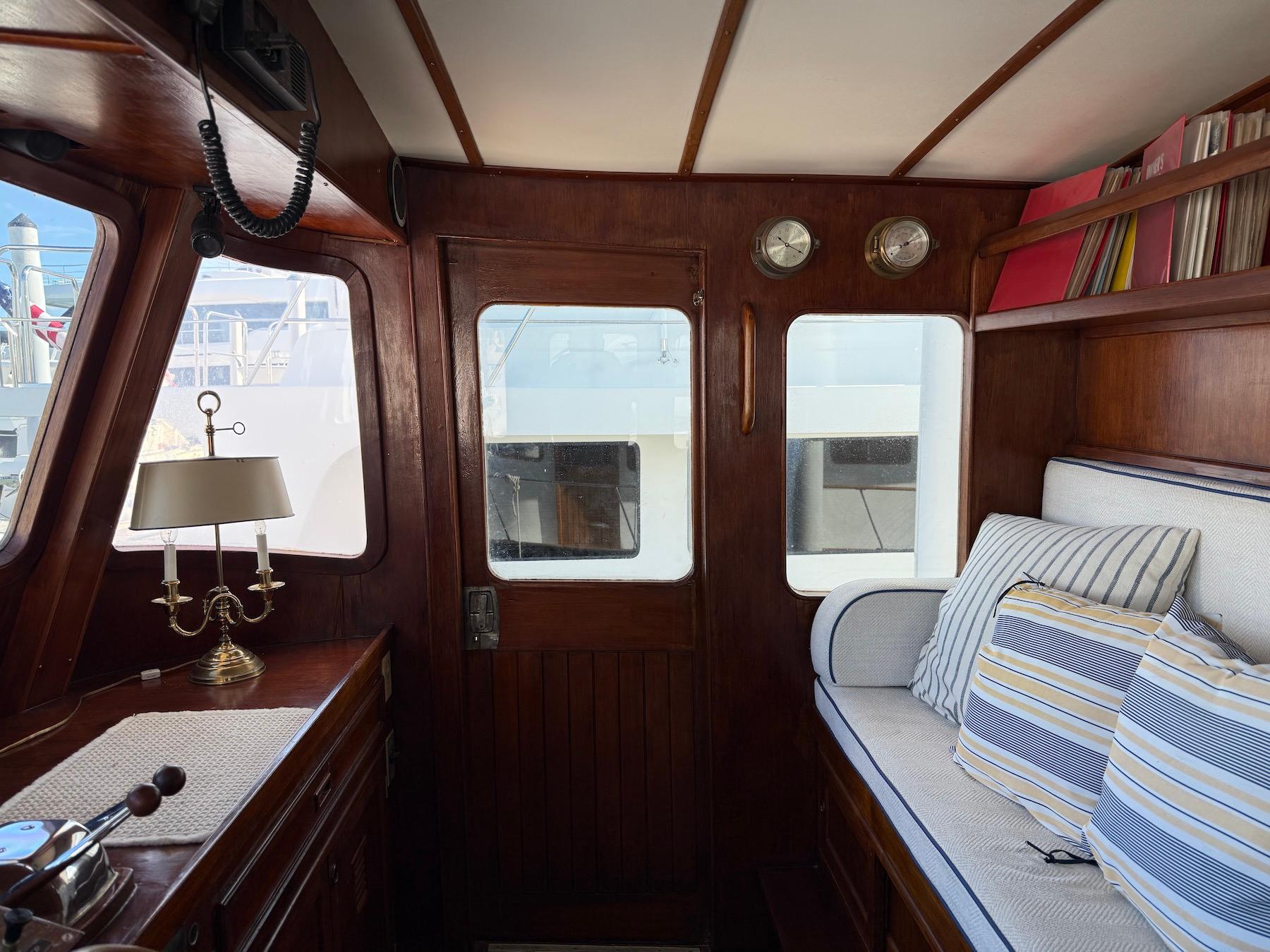 SC 10050 KM Knot 10 Yacht Sales