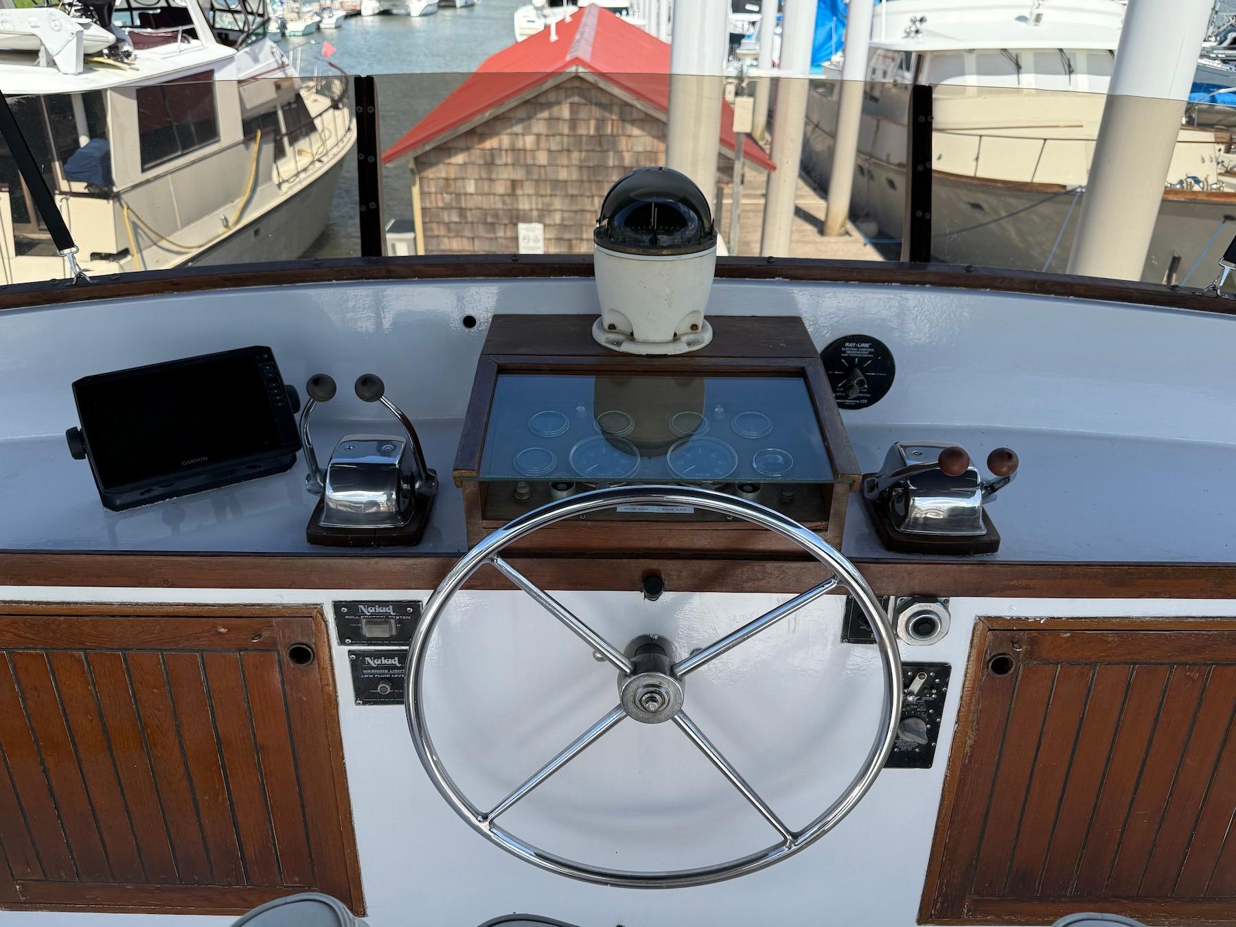 SC 10050 KM Knot 10 Yacht Sales