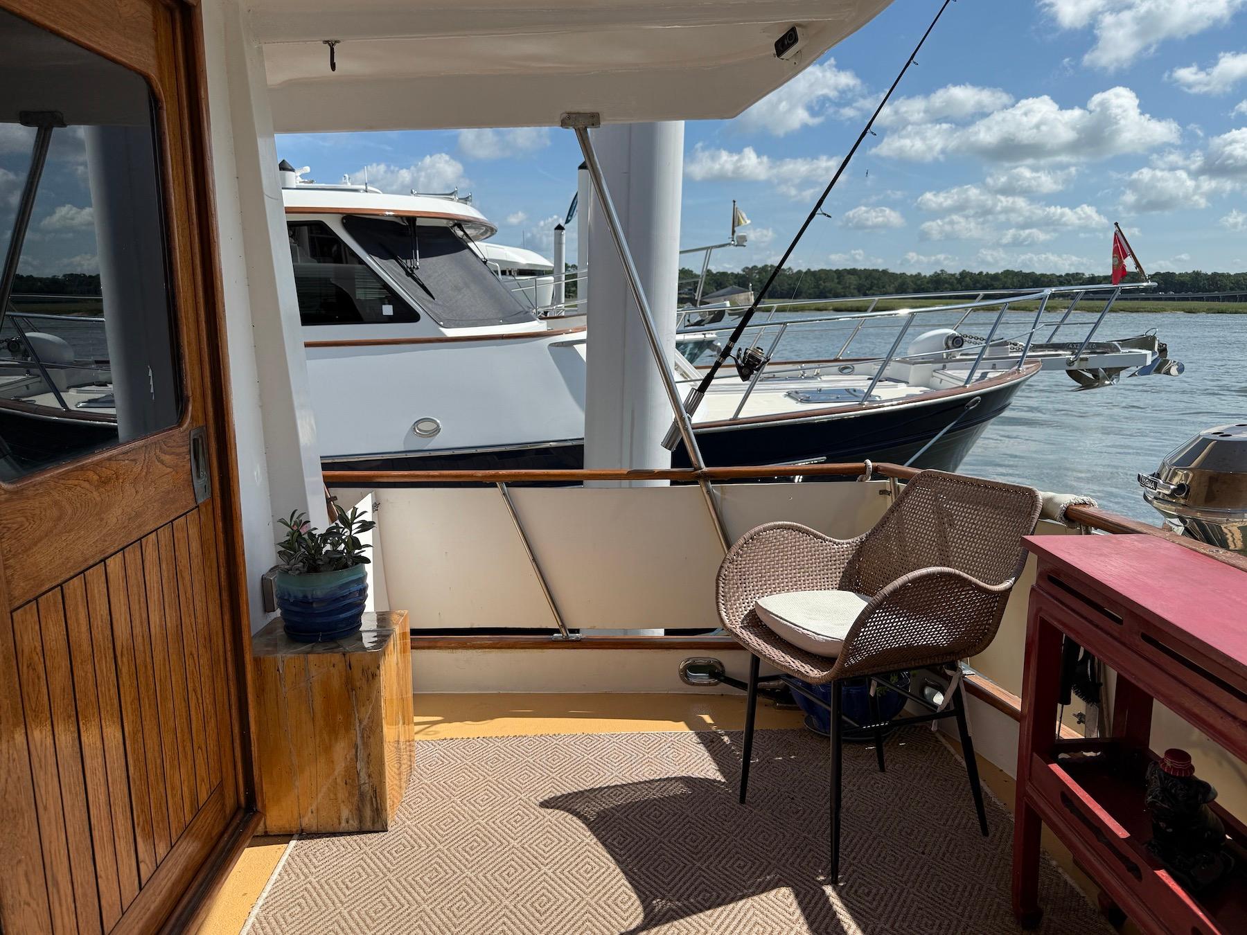 SC 10050 KM Knot 10 Yacht Sales