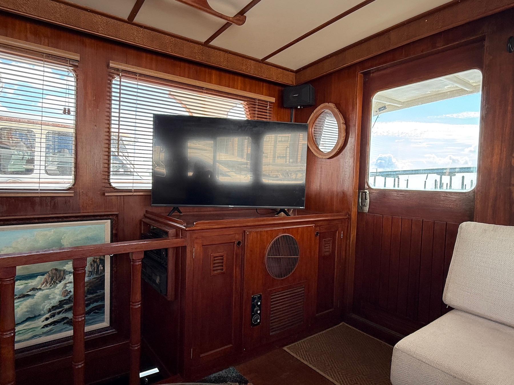 SC 10050 KM Knot 10 Yacht Sales