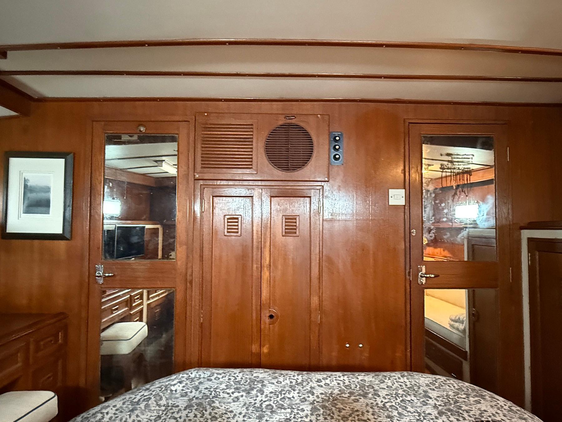 SC 10050 KM Knot 10 Yacht Sales
