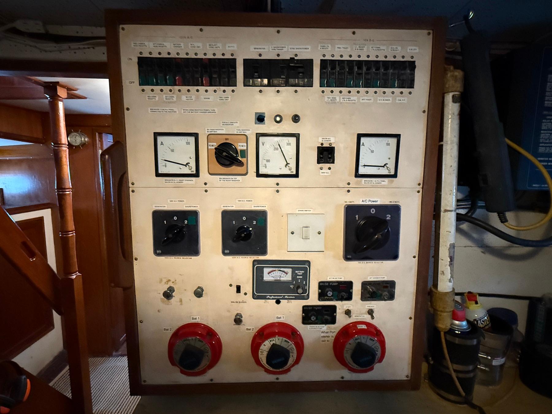 SC 10050 KM Knot 10 Yacht Sales