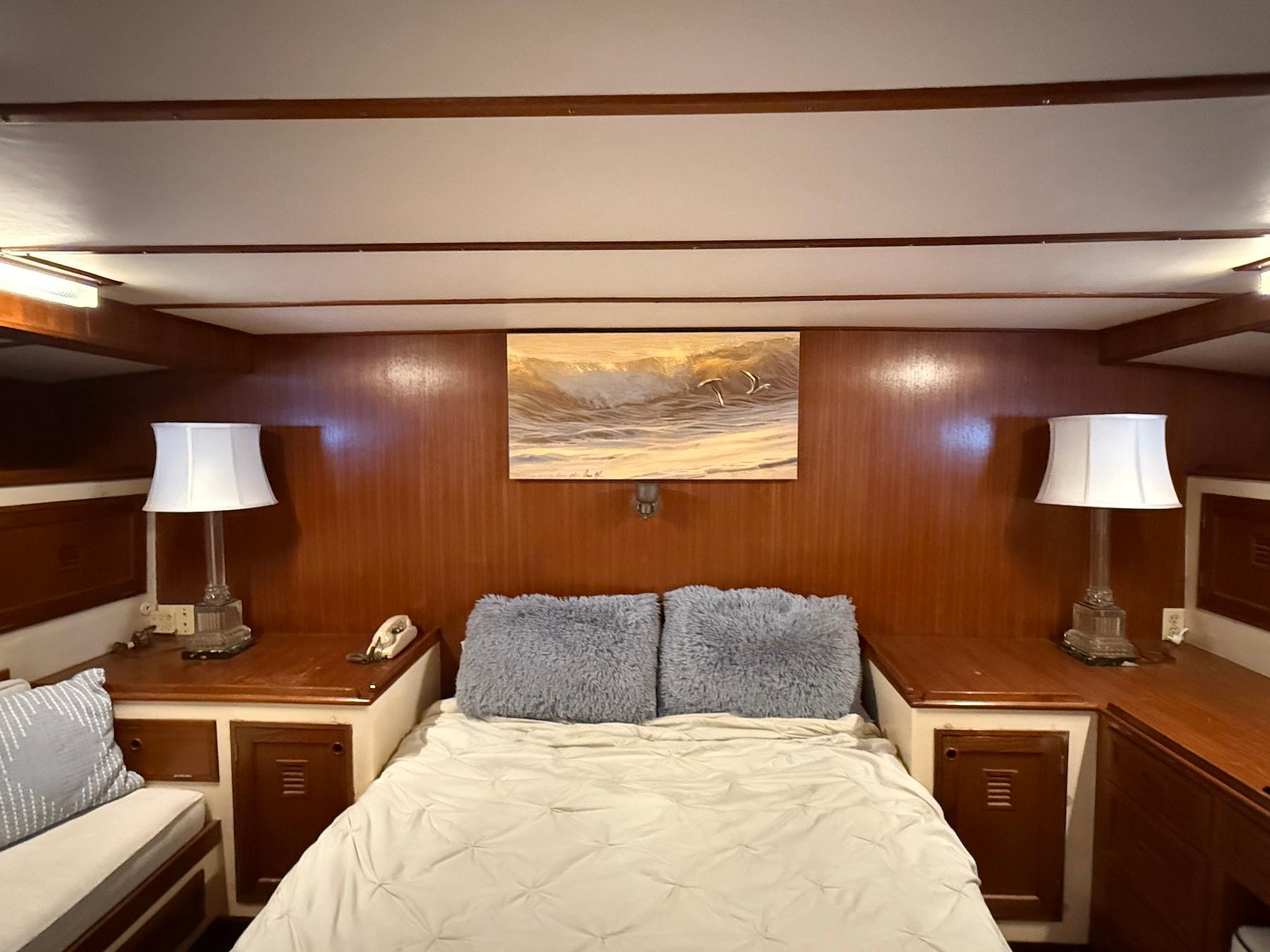 SC 10050 KM Knot 10 Yacht Sales