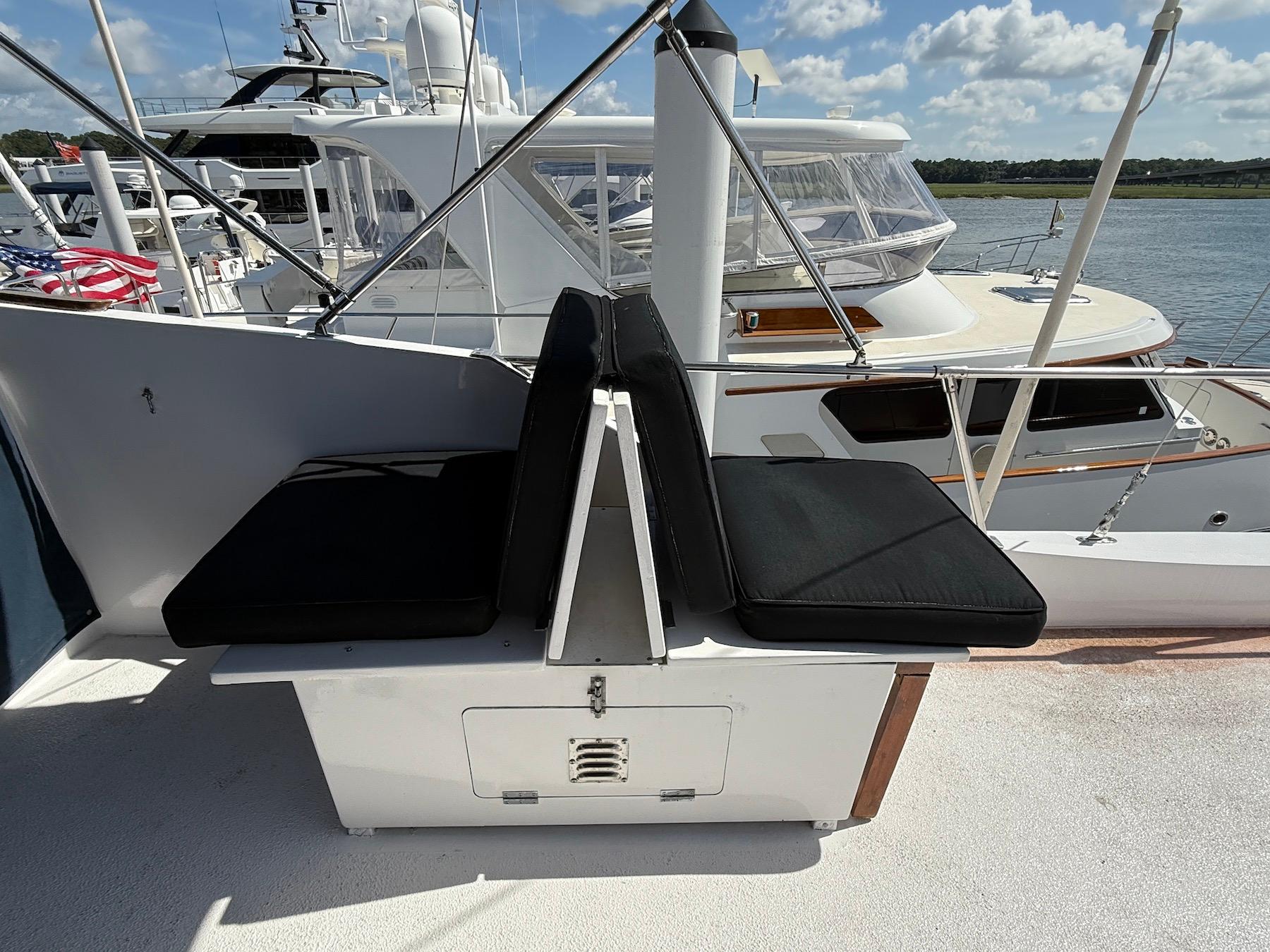SC 10050 KM Knot 10 Yacht Sales