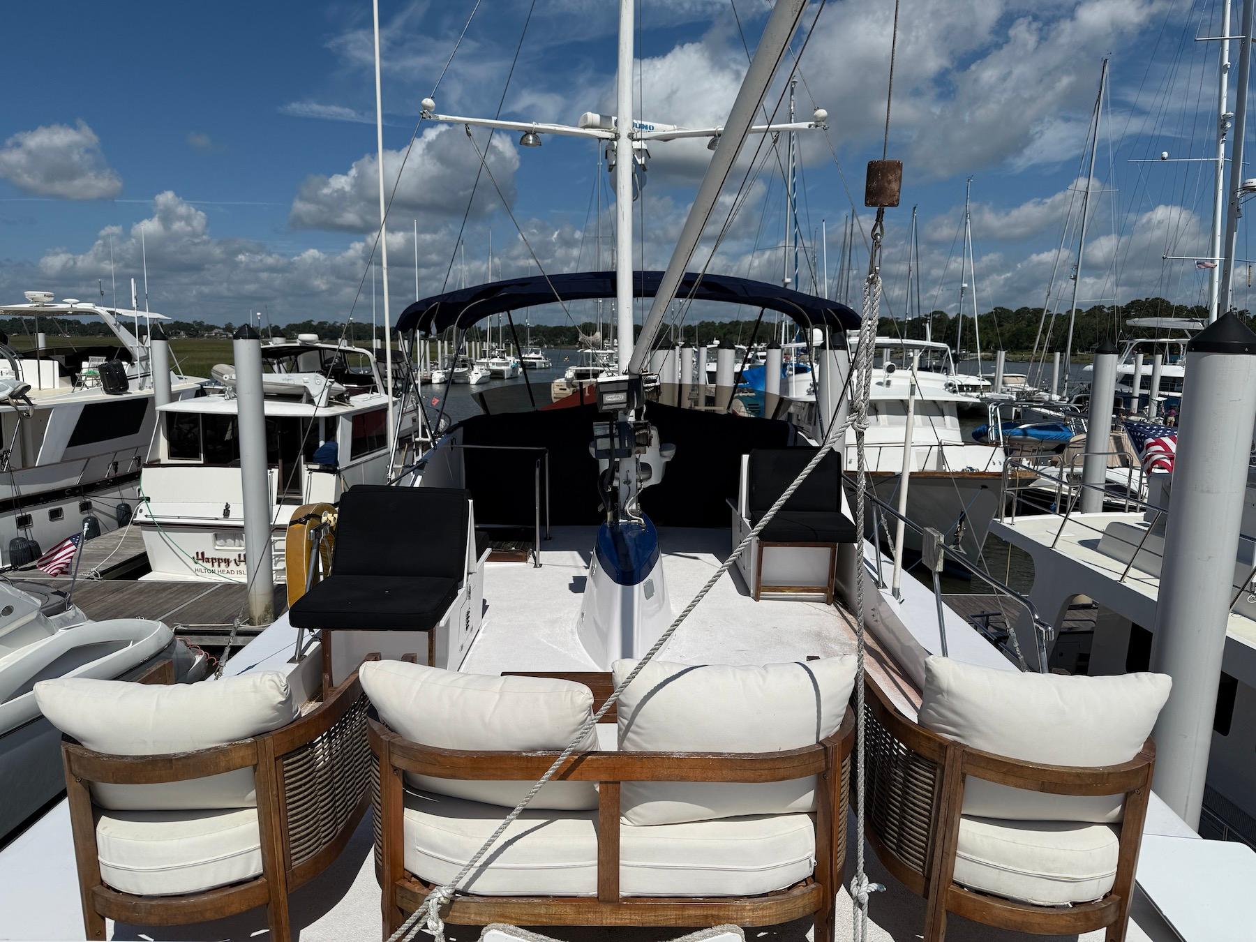 SC 10050 KM Knot 10 Yacht Sales