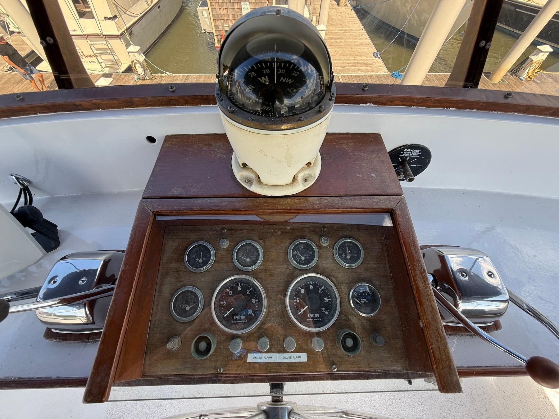 SC 10050 KM Knot 10 Yacht Sales