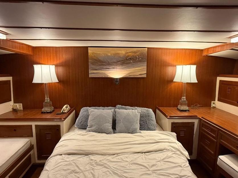 SC 10050 KM Knot 10 Yacht Sales