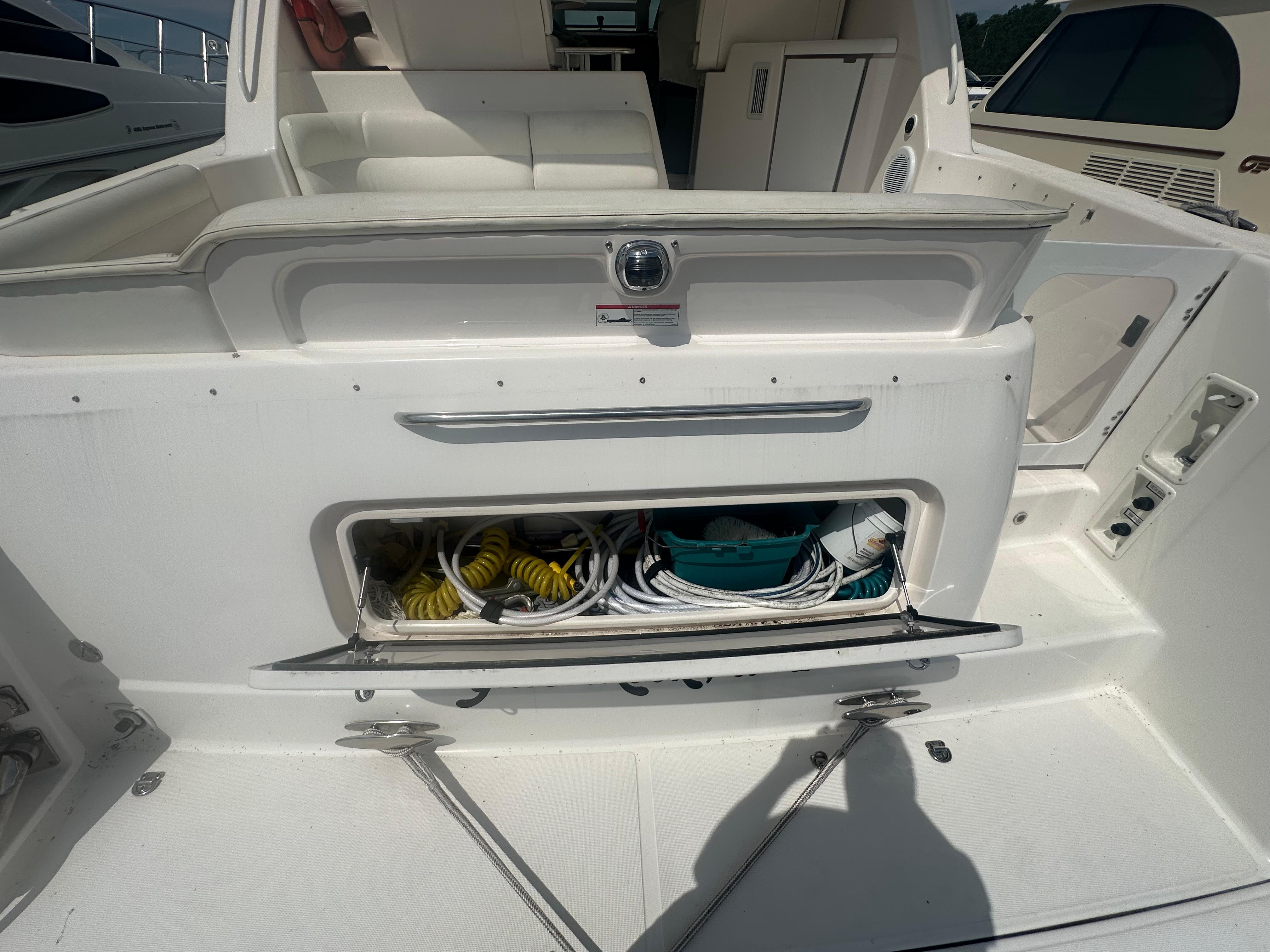 Tiara Yachts-4300 Sovran 2007-Selladoor (previously Czech Mate) WI-US-7809293 | Thumbnail