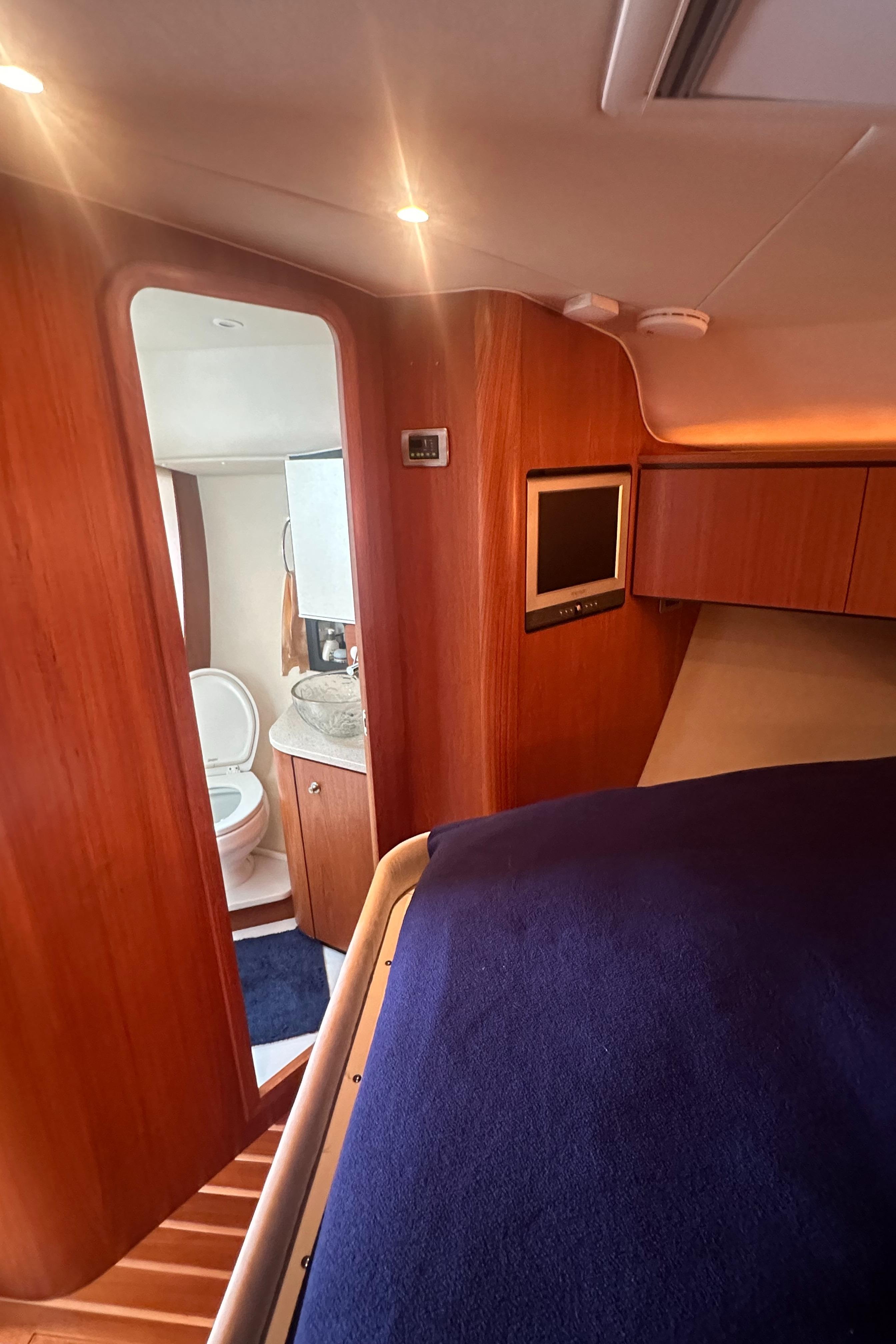 Tiara Yachts-4300 Sovran 2007-Selladoor (previously Czech Mate) WI-US-7809293 | Thumbnail