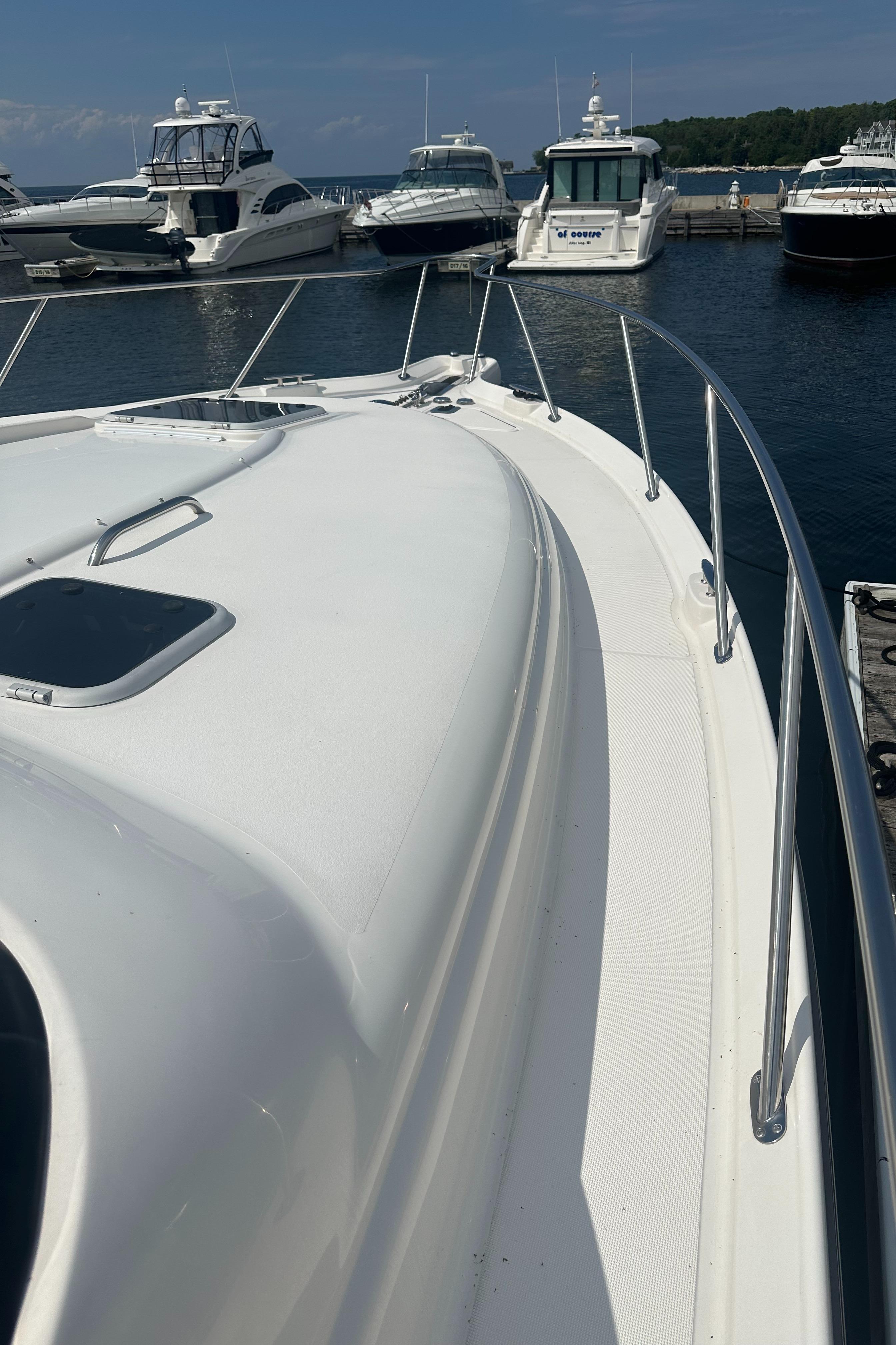 Tiara Yachts-4300 Sovran 2007-Selladoor (previously Czech Mate) WI-US-7809293 | Thumbnail