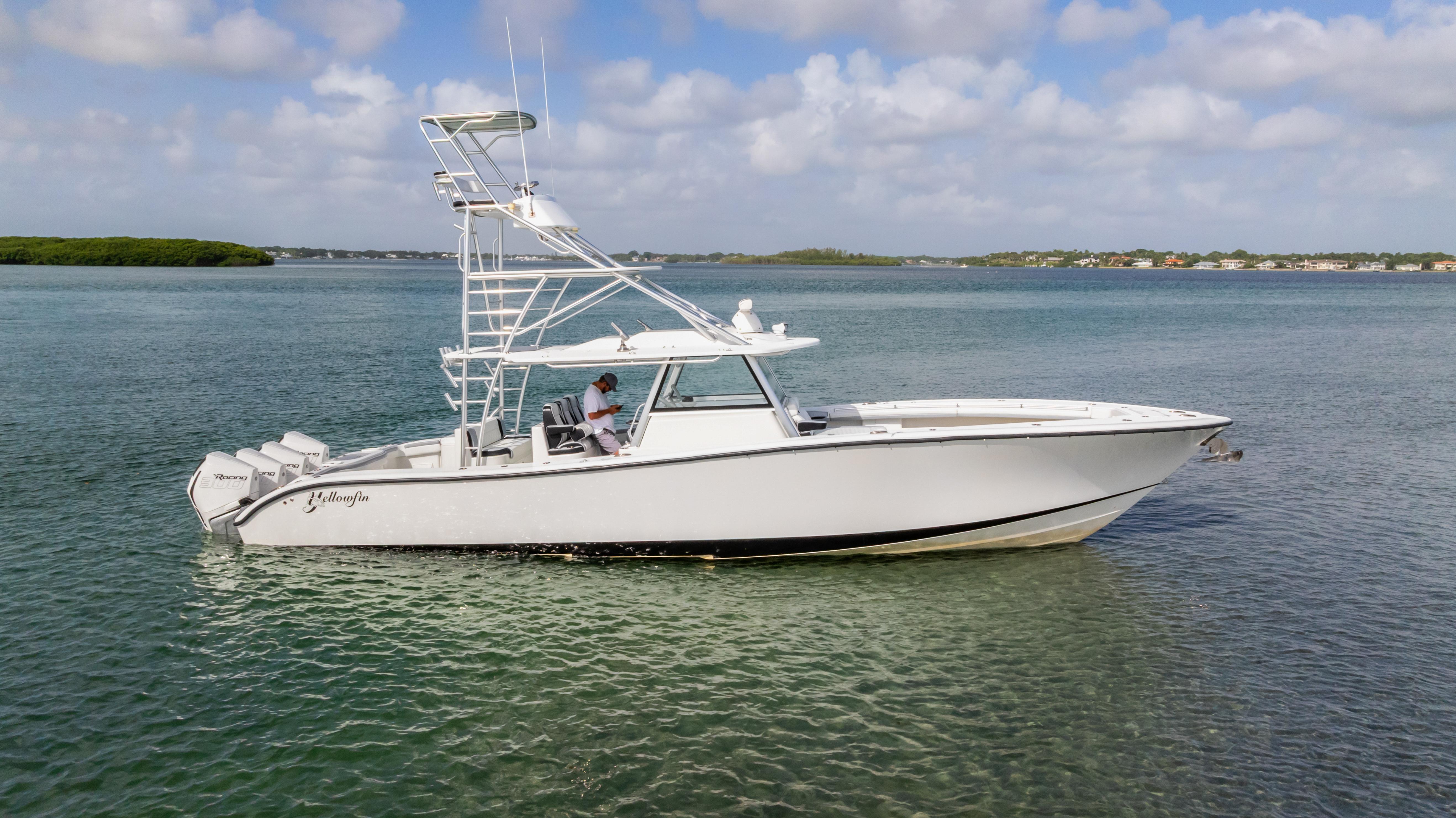 42' Yellowfin 2018