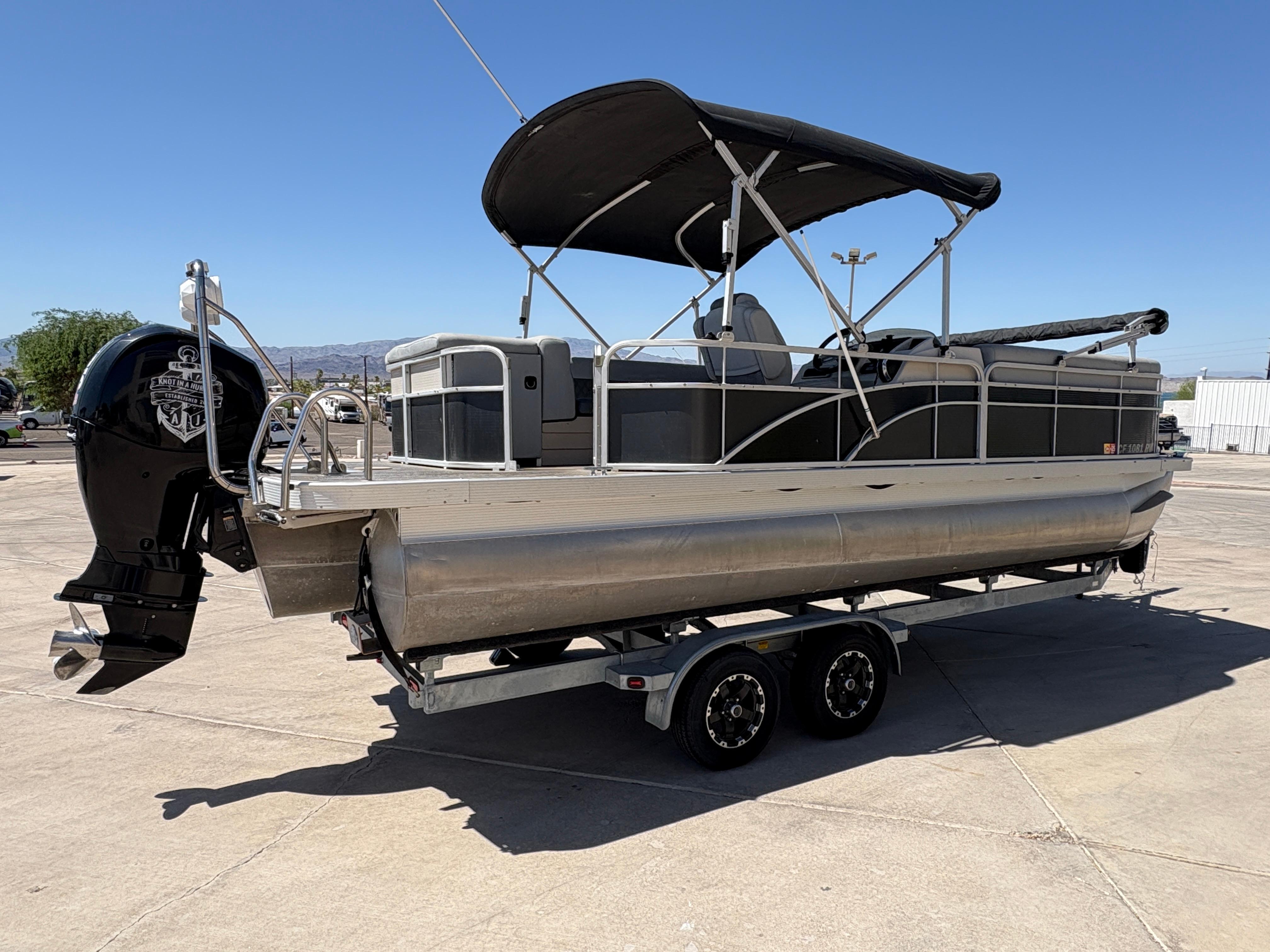 2014 Bennington 24 SLX #TBJC0511 inventory image at Sun Country Marine Group, Lake Havasu City, AZ 2014 Bennington 24 SLX #TBJC0511 inventory image at Sun Country Marine Group, Lake Havasu City, AZ