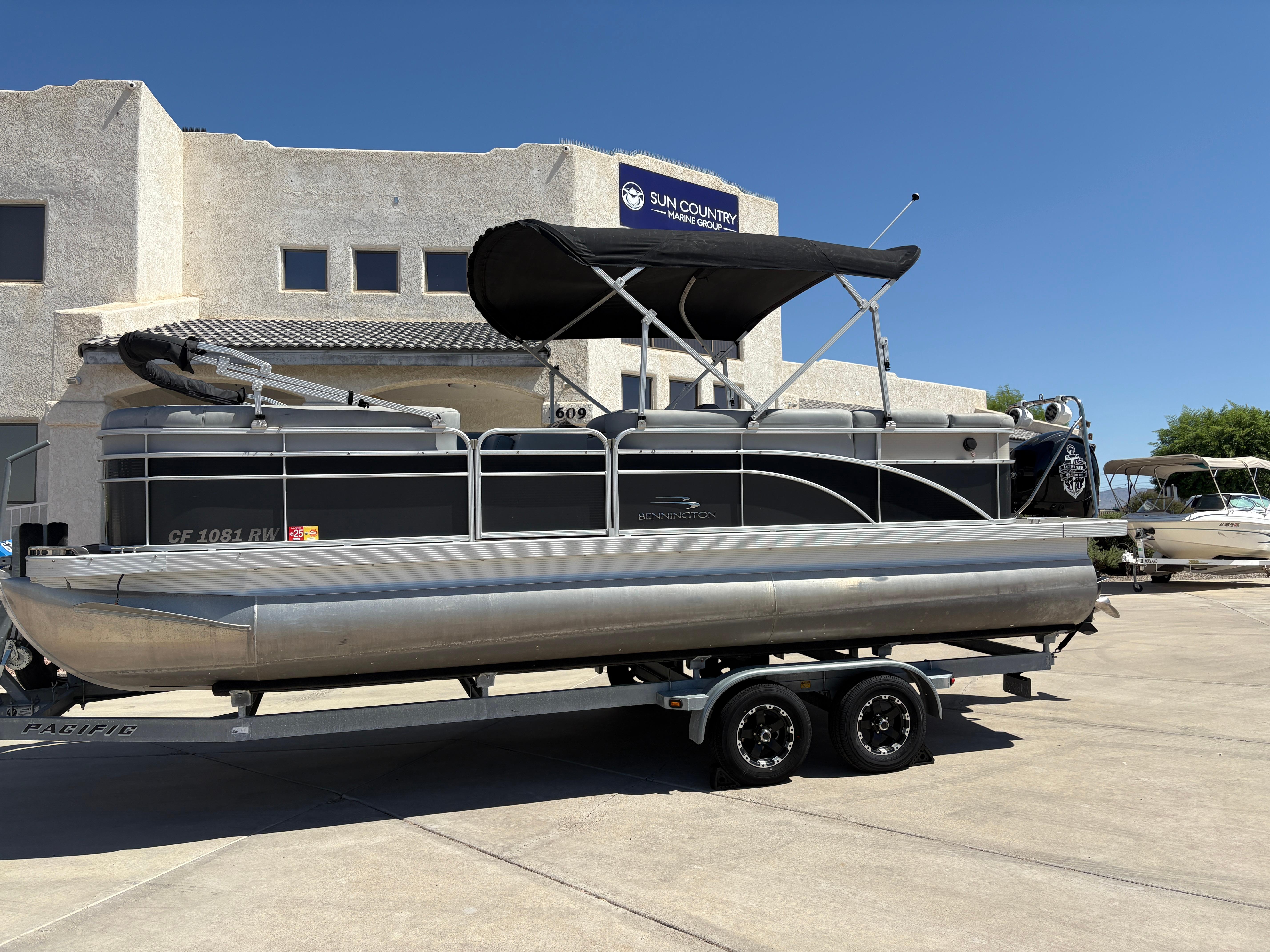 2014 Bennington 24 SLX #TBJC0511 inventory image at Sun Country Marine Group, Lake Havasu City, AZ 2014 Bennington 24 SLX #TBJC0511 inventory image at Sun Country Marine Group, Lake Havasu City, AZ
