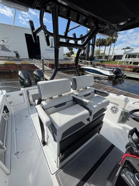 2022-blackfin-302-cc-power-9709301-20250310062027355-1_XLARGE