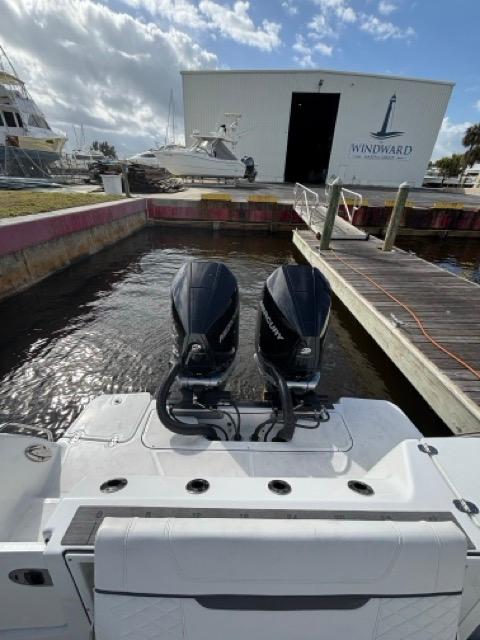 2022-blackfin-302-cc-power-9709301-20250310062029355-1_XLARGE