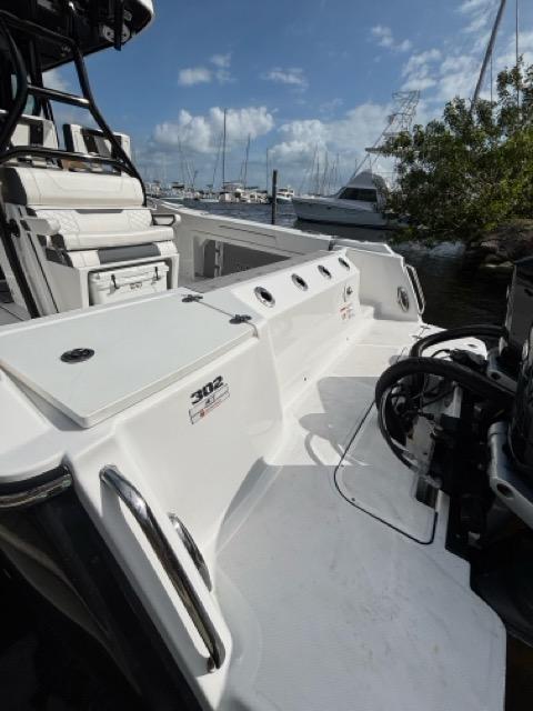 2022-blackfin-302-cc-power-9709301-20250310062039387-1_XLARGE