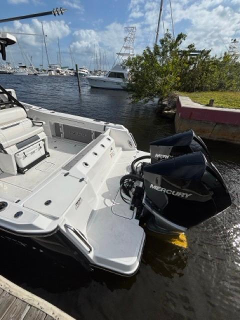 2022-blackfin-302-cc-power-9709301-20250310062040413-1_XLARGE
