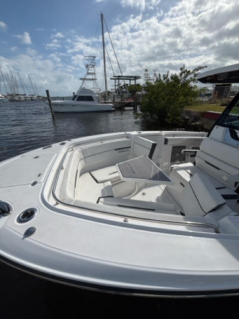 2022-blackfin-302-cc-power-9709301-20250310062045418-1_XLARGE