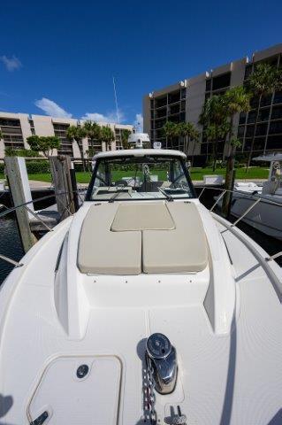 Boston Whaler-325 Conquest 2020-325 Boston Whaler w/ SeaKeeper Stabilizer & Ride CA-US-9839312 | Thumbnail