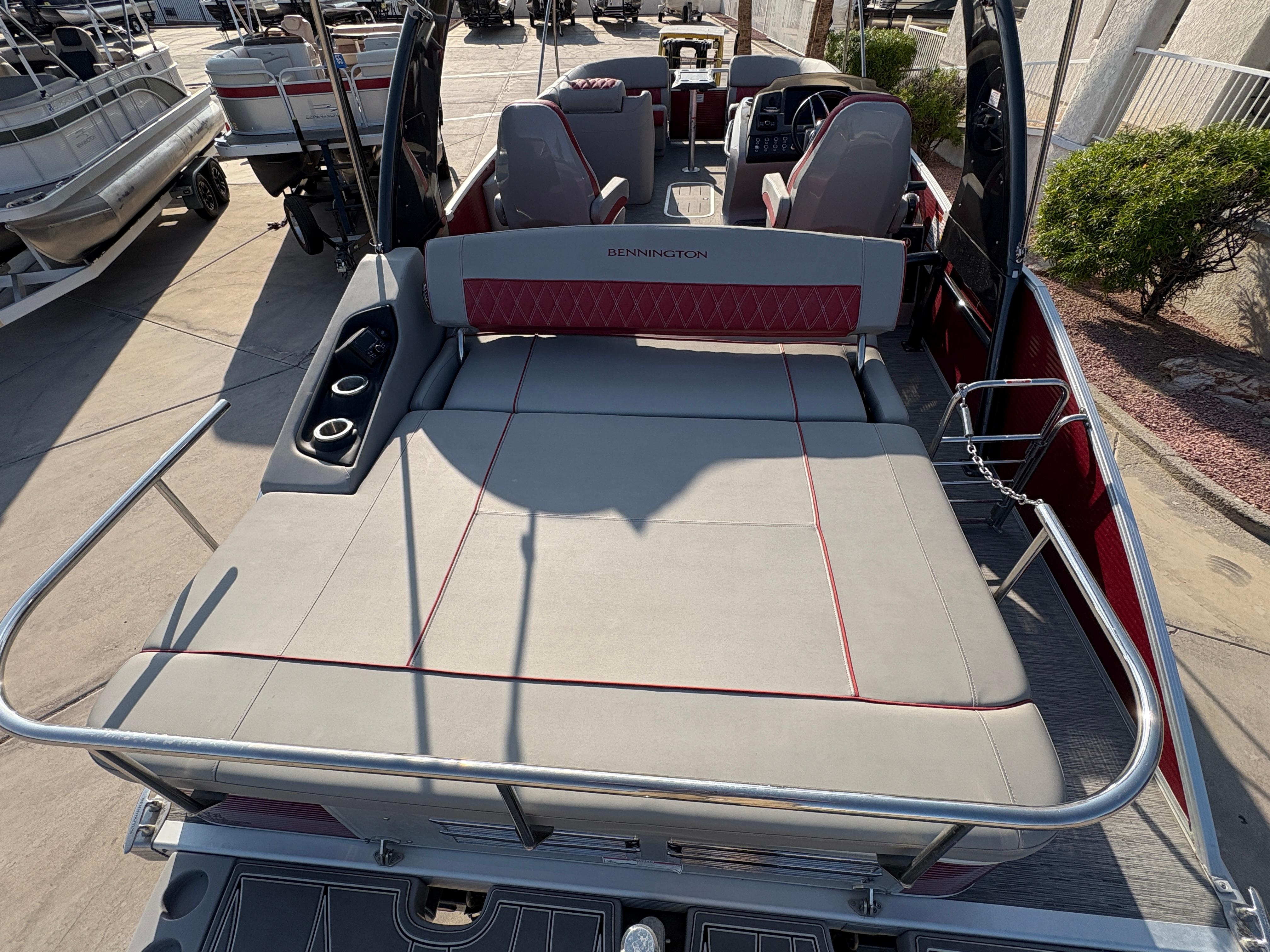 2021 Bennington 25 QSBA IO #TGM8643 inventory image at Sun Country Marine Group, Lake Havasu City, AZ 2021 Bennington 25 QSBA IO #TGM8643 inventory image at Sun Country Marine Group, Lake Havasu City, AZ