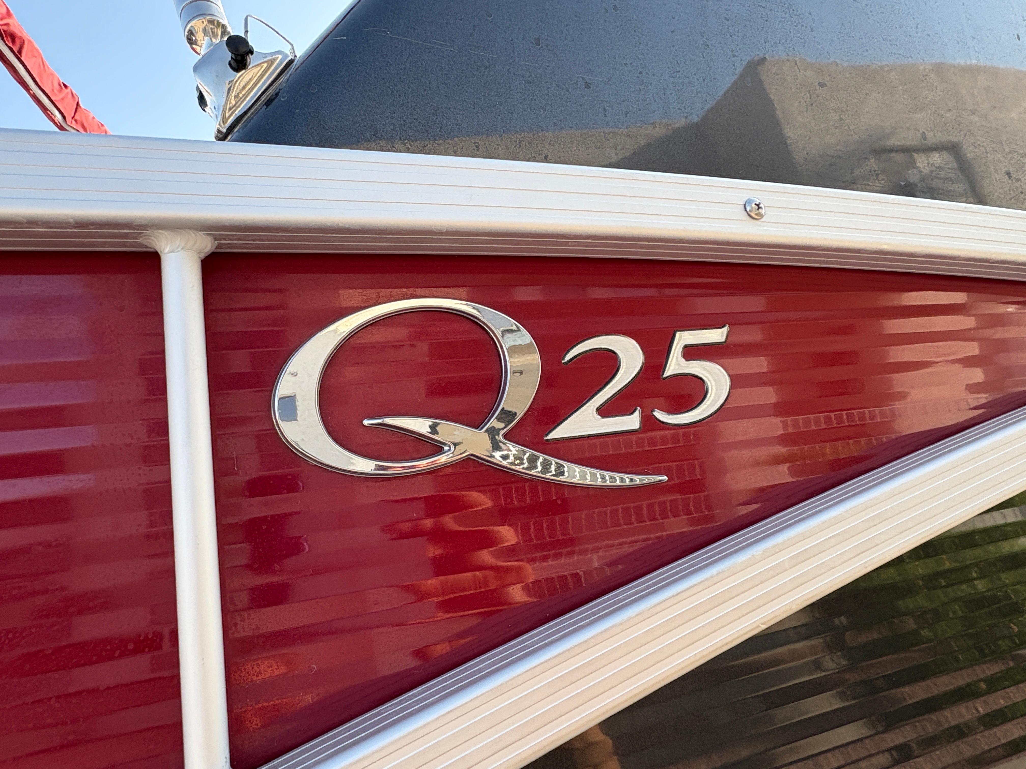 2021 Bennington 25 QSBA IO #TGM8643 inventory image at Sun Country Marine Group, Lake Havasu City, AZ 2021 Bennington 25 QSBA IO #TGM8643 inventory image at Sun Country Marine Group, Lake Havasu City, AZ