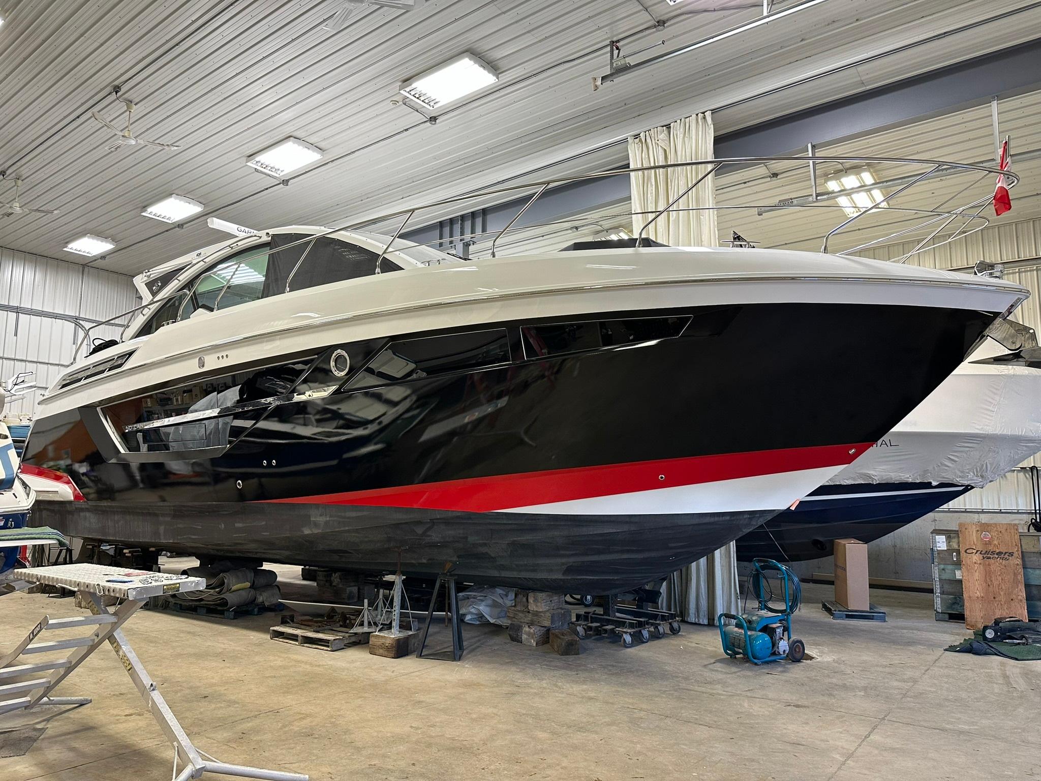 2022-cruisers-yachts-50-cantius-power-9689315-20250220103351675-1_XLARGE
