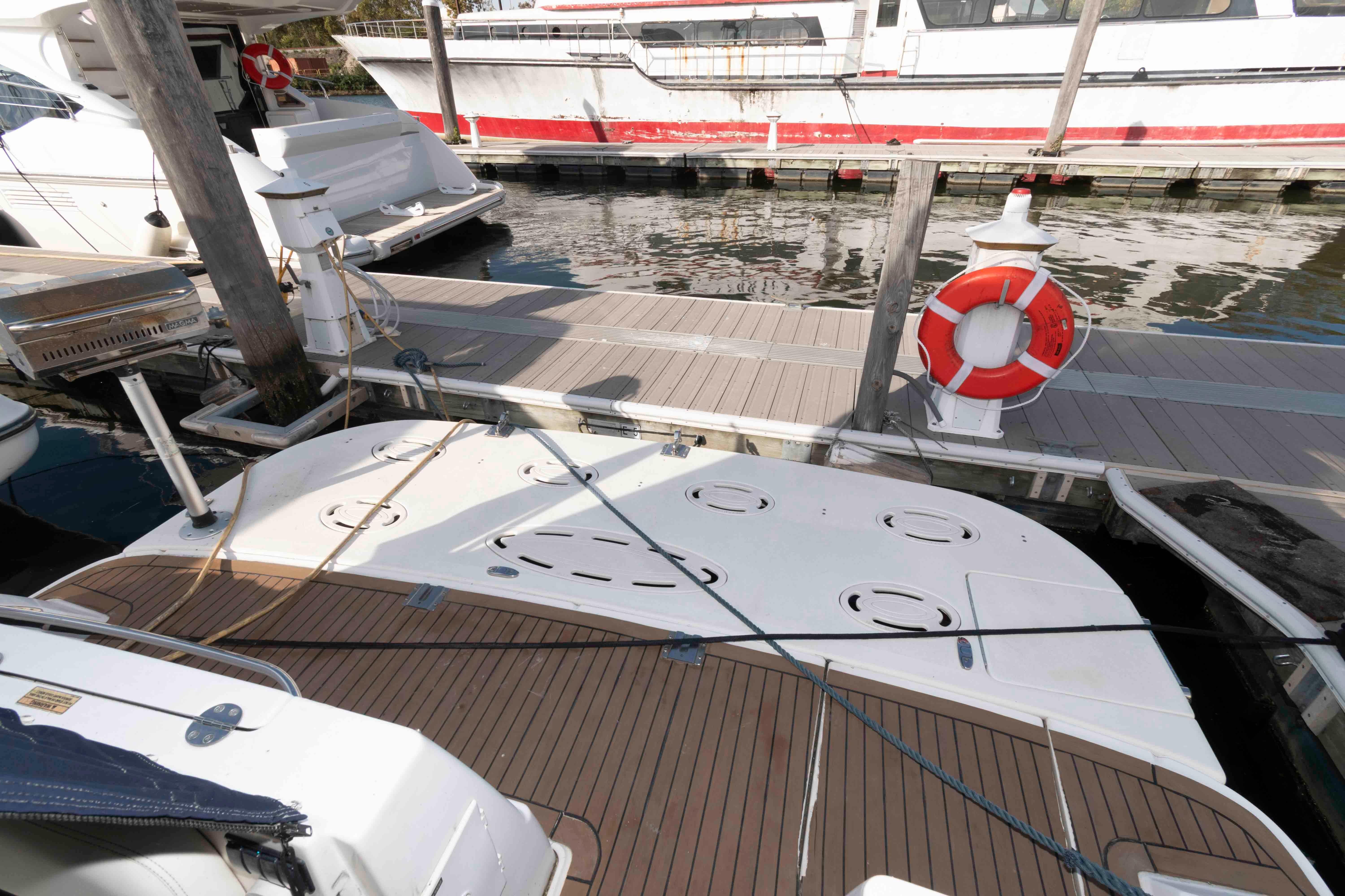 DC 10452 WH Knot 10 Yacht Sales DC 10452 WH Knot 10 Yacht Sales