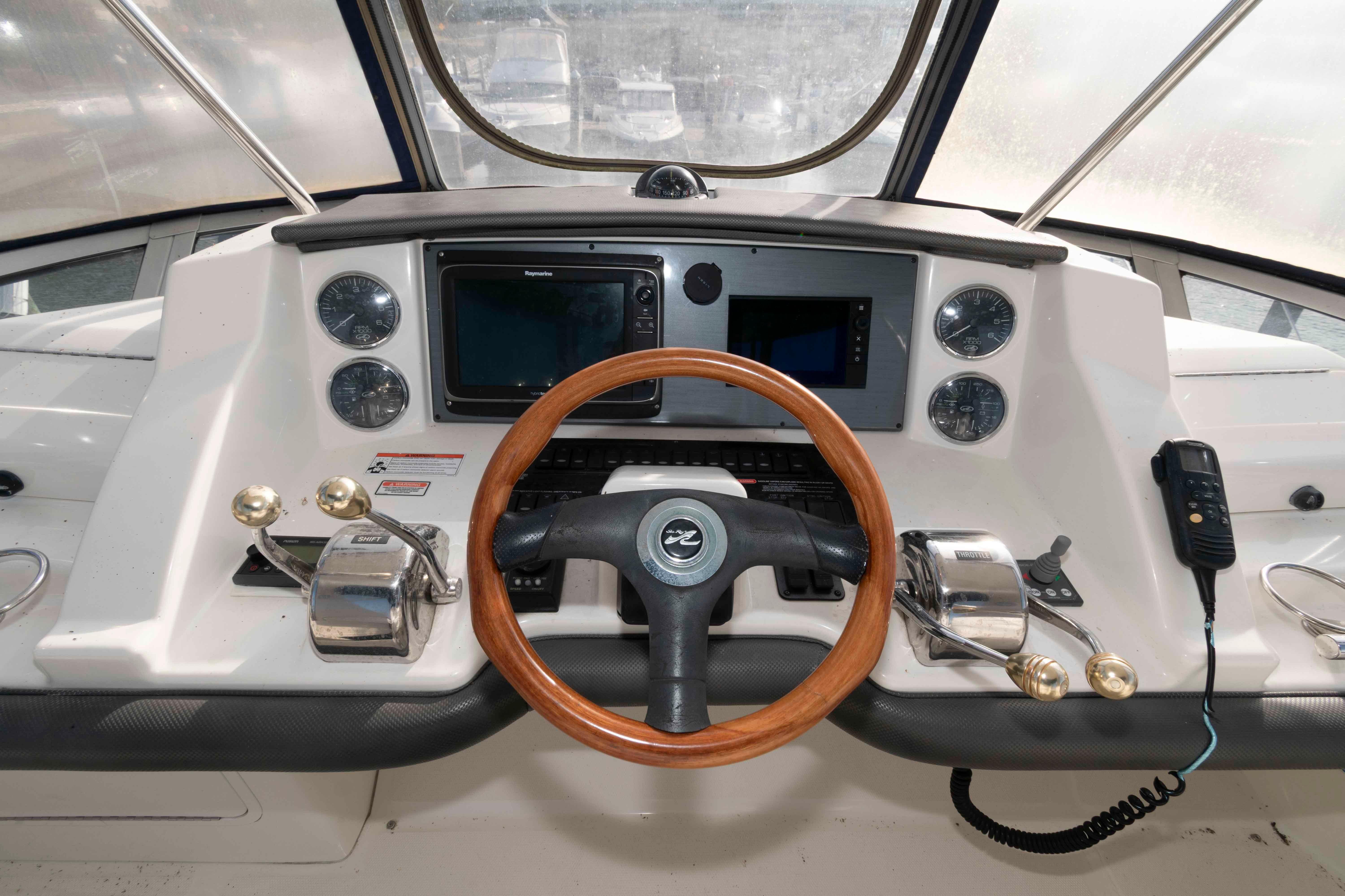 DC 10452 WH Knot 10 Yacht Sales DC 10452 WH Knot 10 Yacht Sales